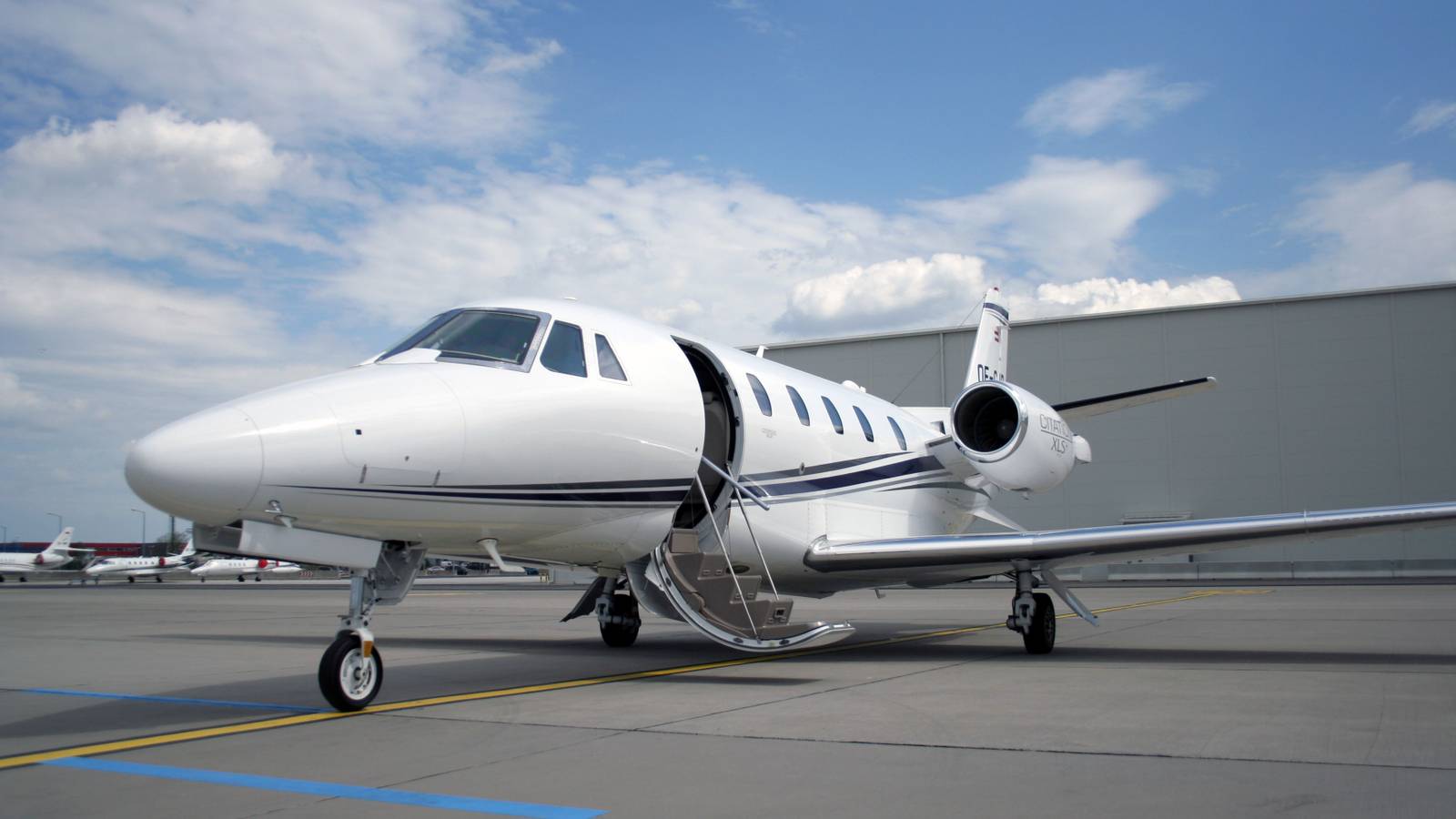What Are The Cheapest Ways To Fly On Private Jets?