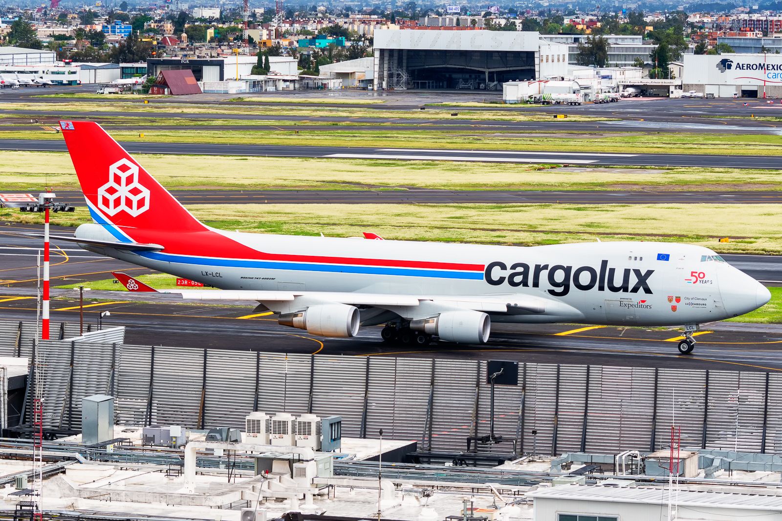 Cargolux Boeing 747-400 Freighter Suffers Engine Casing Damage On Landing