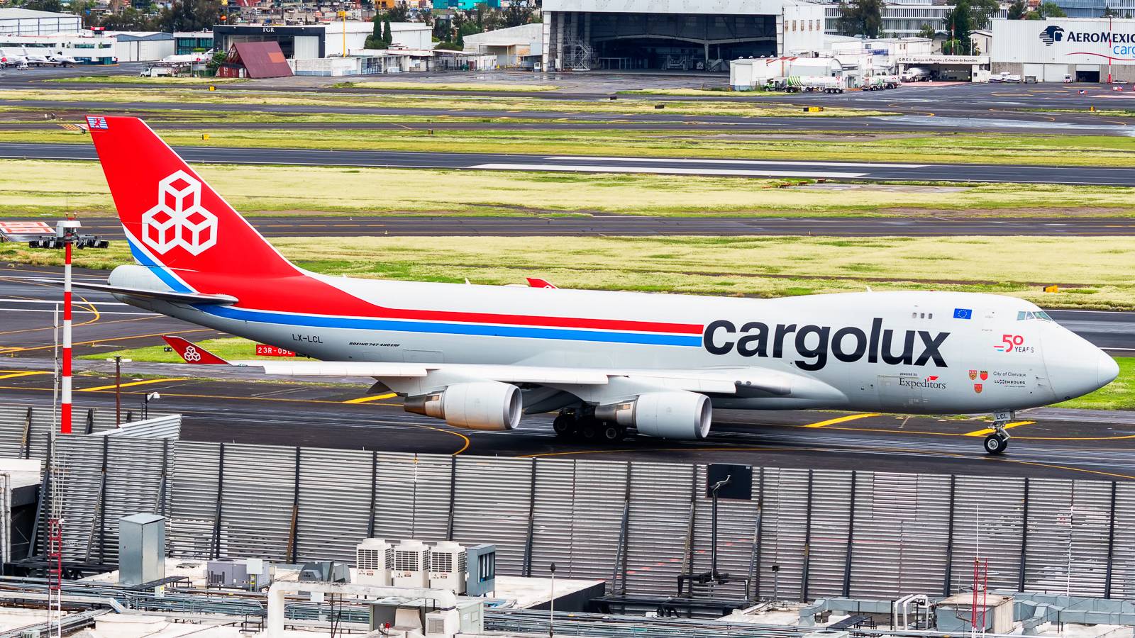 Cargolux Boeing 747-400 Freighter Suffers Engine Casing Damage On Landing