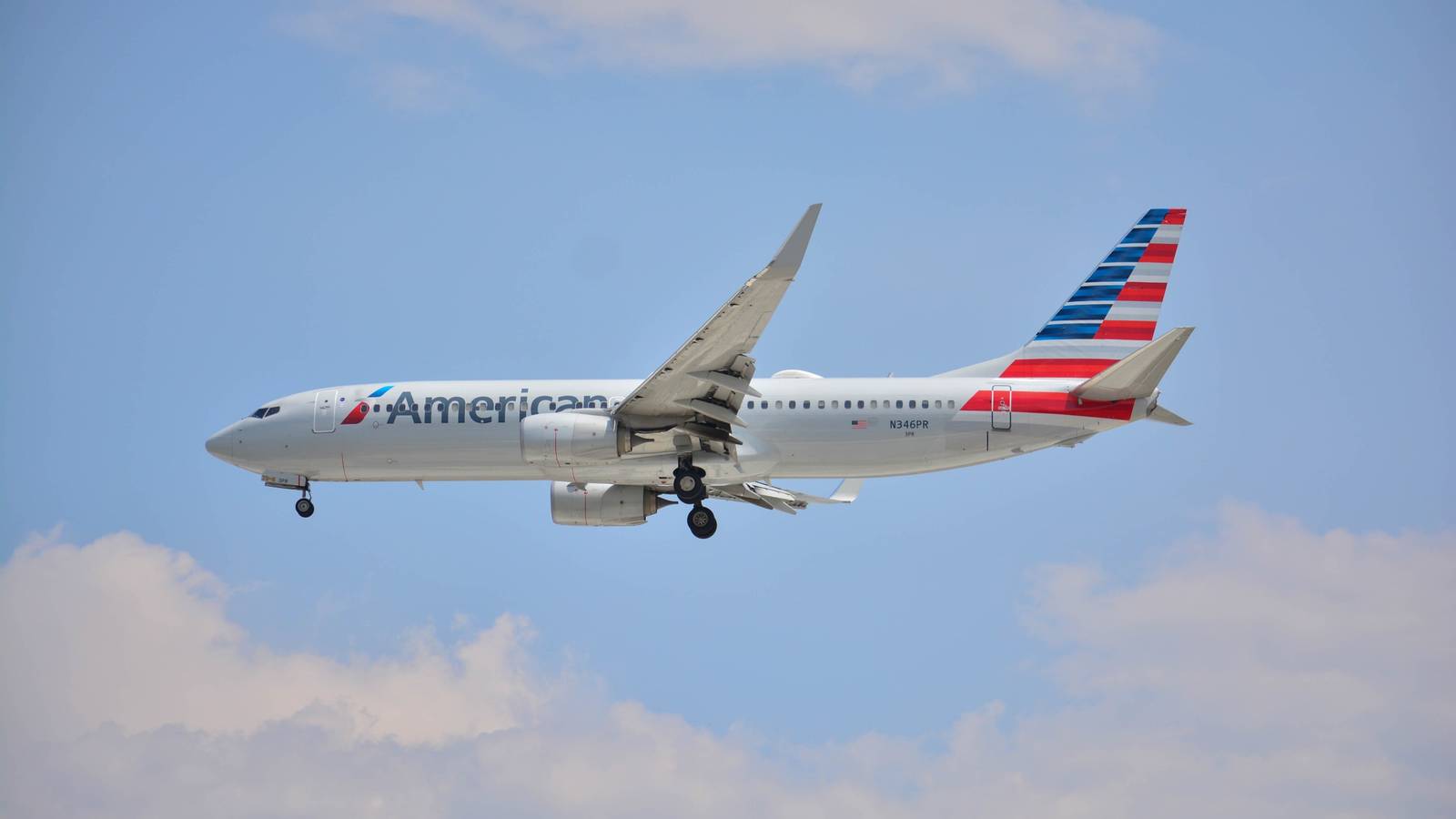 Wow: Last Weekend's Super Bowl Saw Over 4,000 Flights