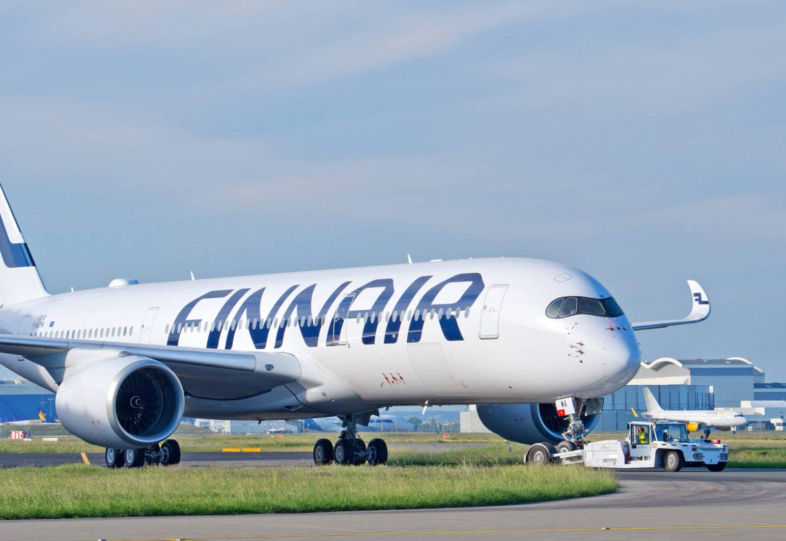 航空機・ヘリコプター FINNAIR A350-900 BRINGING US TOGETHER ph hqdefault.jpg