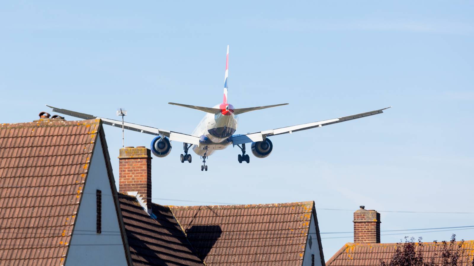 East Vs. West: Why Does It Take Longer To Fly Some Directions?