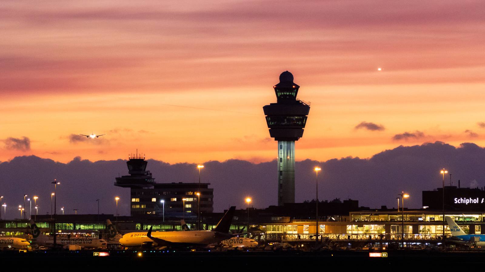 The Challenges Of Flying At Night