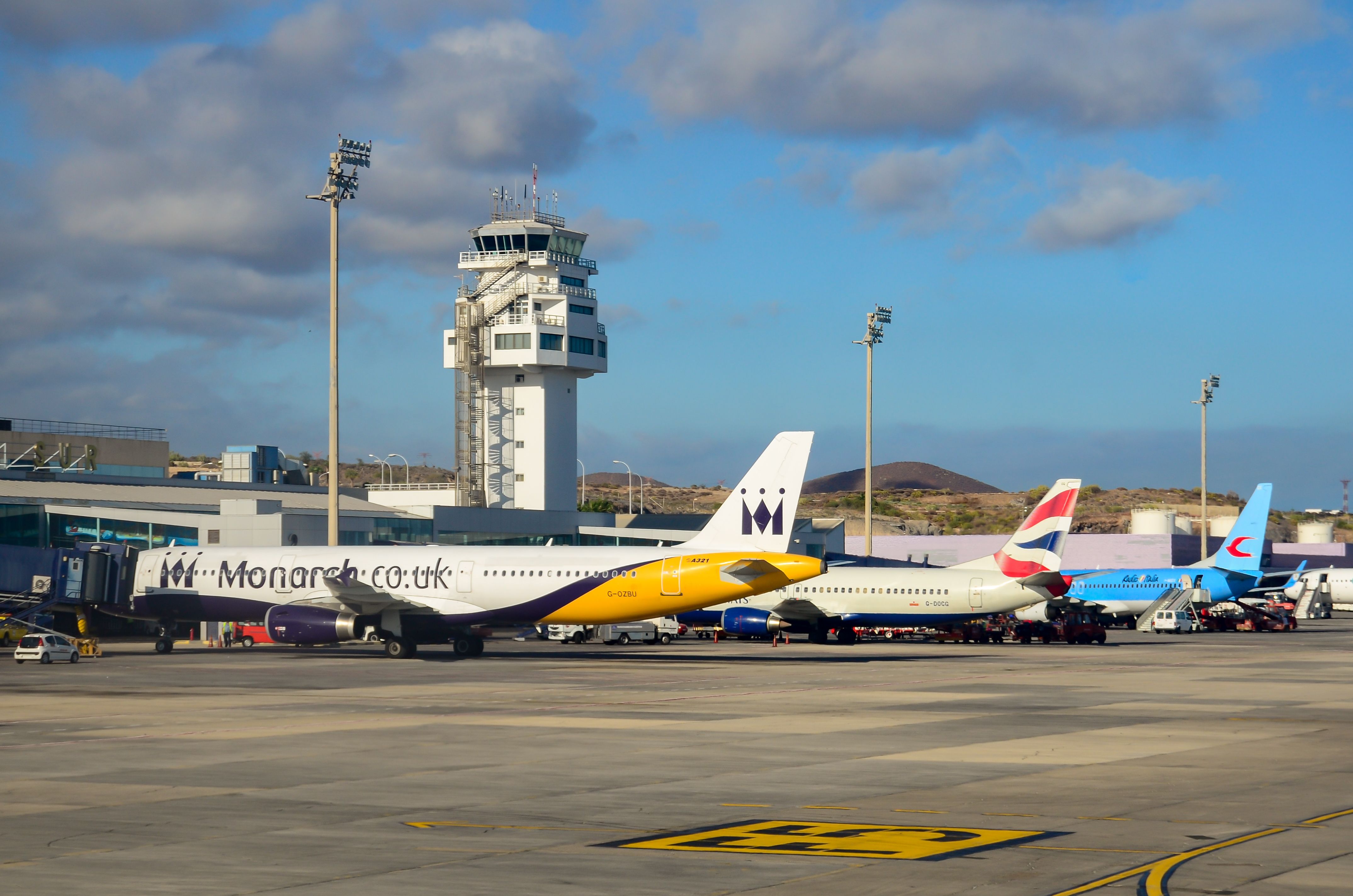 Spanish ATC Speak Out Against Privatization Of 7 Airport Towers