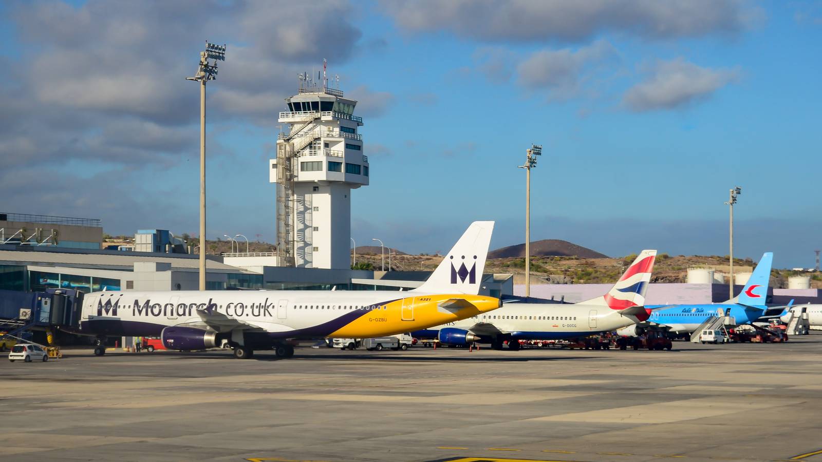 Spanish ATC Speak Out Against Privatization Of 7 Airport Towers