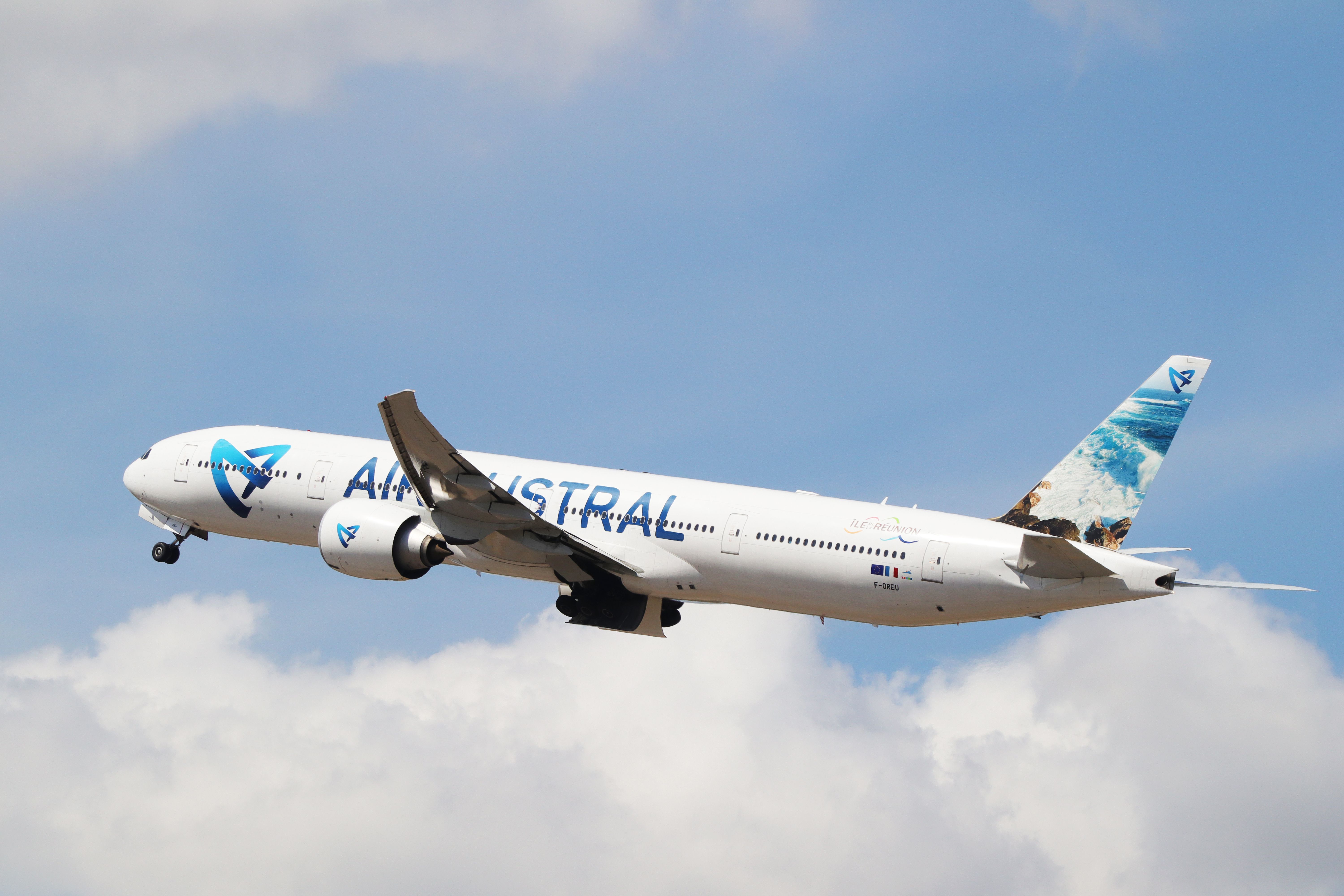 The Small But Diverse Fleet Of Air Austral In 2023