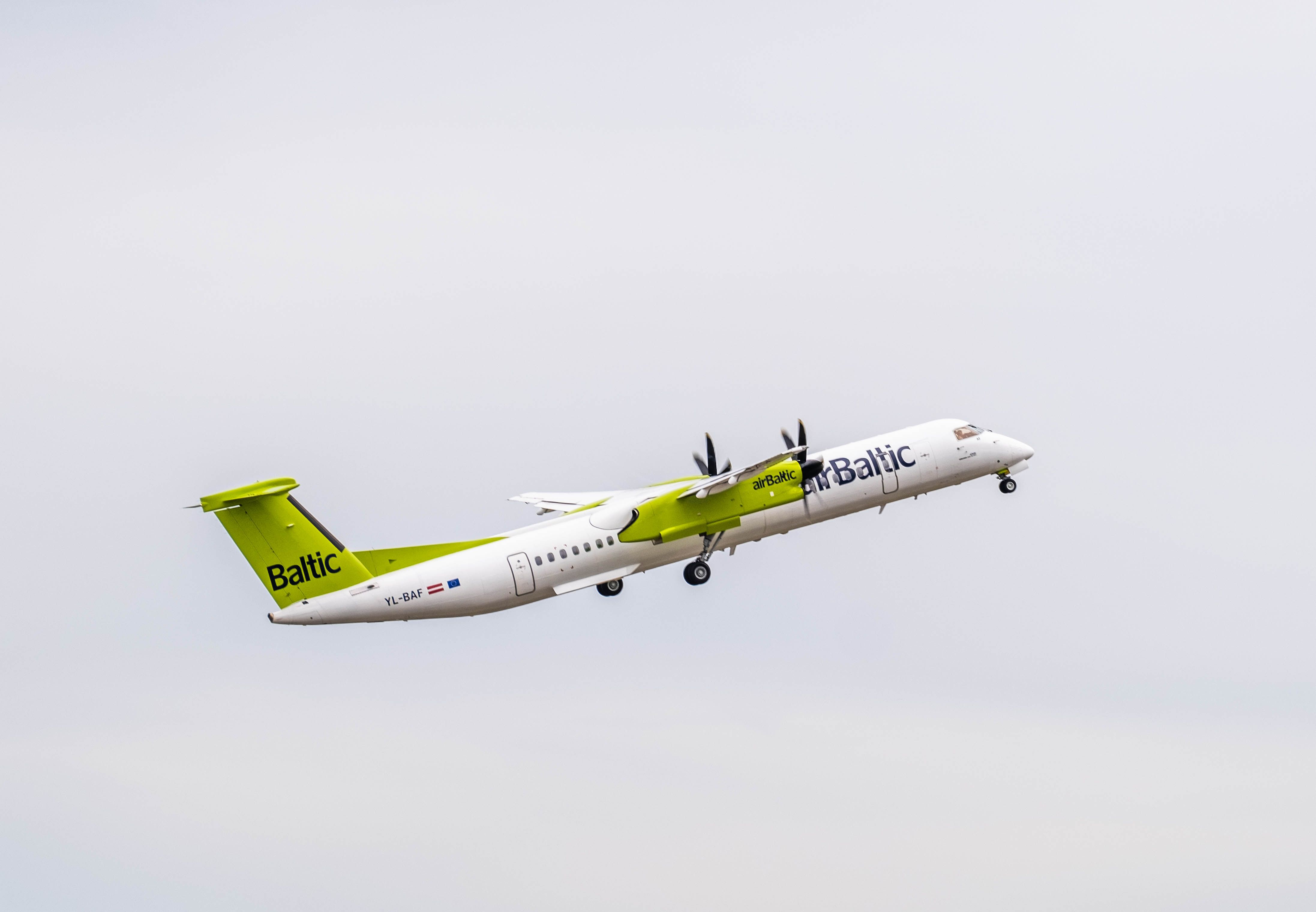 airBaltic Says Goodbye To Its Final Bombardier Q400