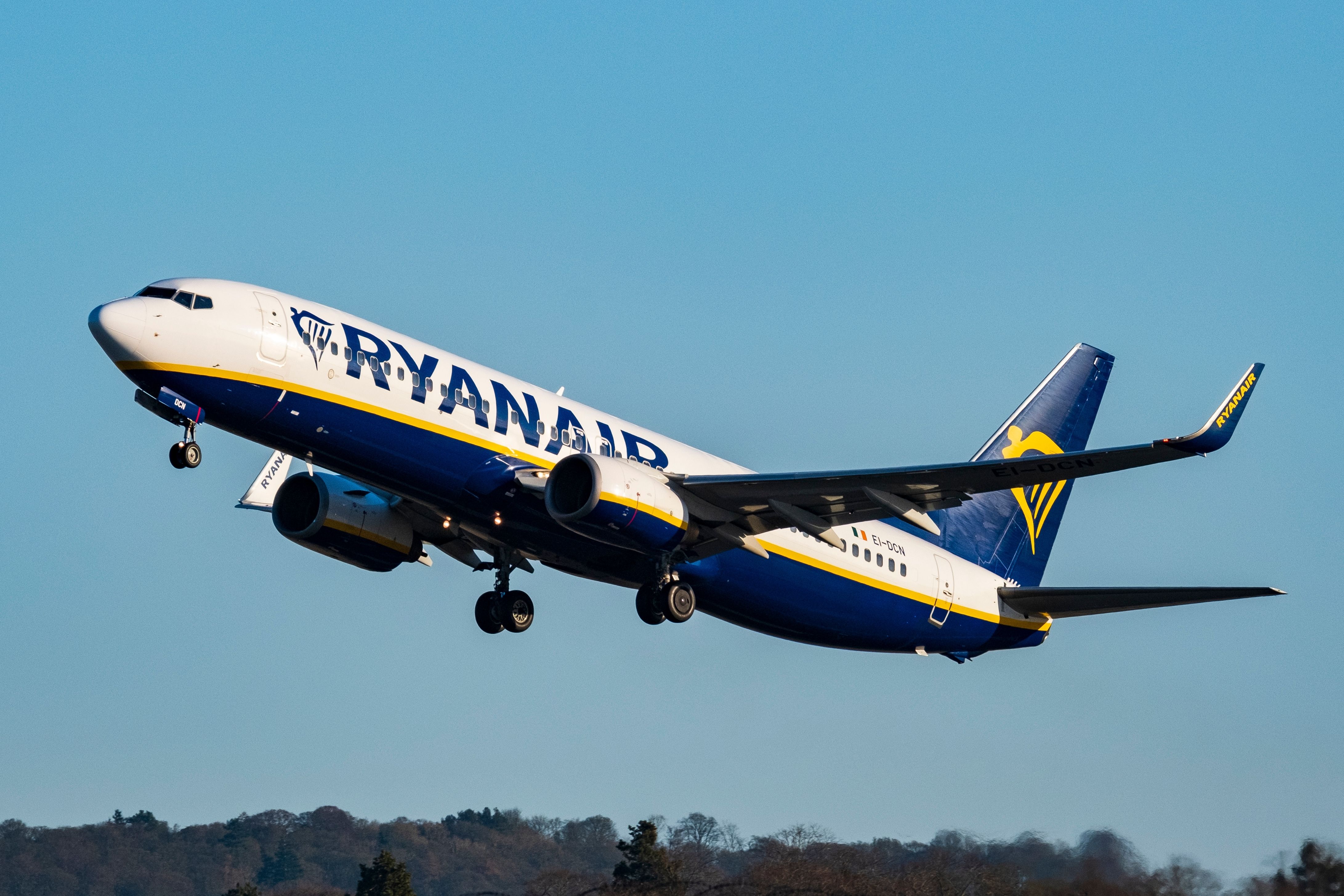 Ryanair To Base 11th Aircraft In Edinburgh For Bumper Summer Schedule