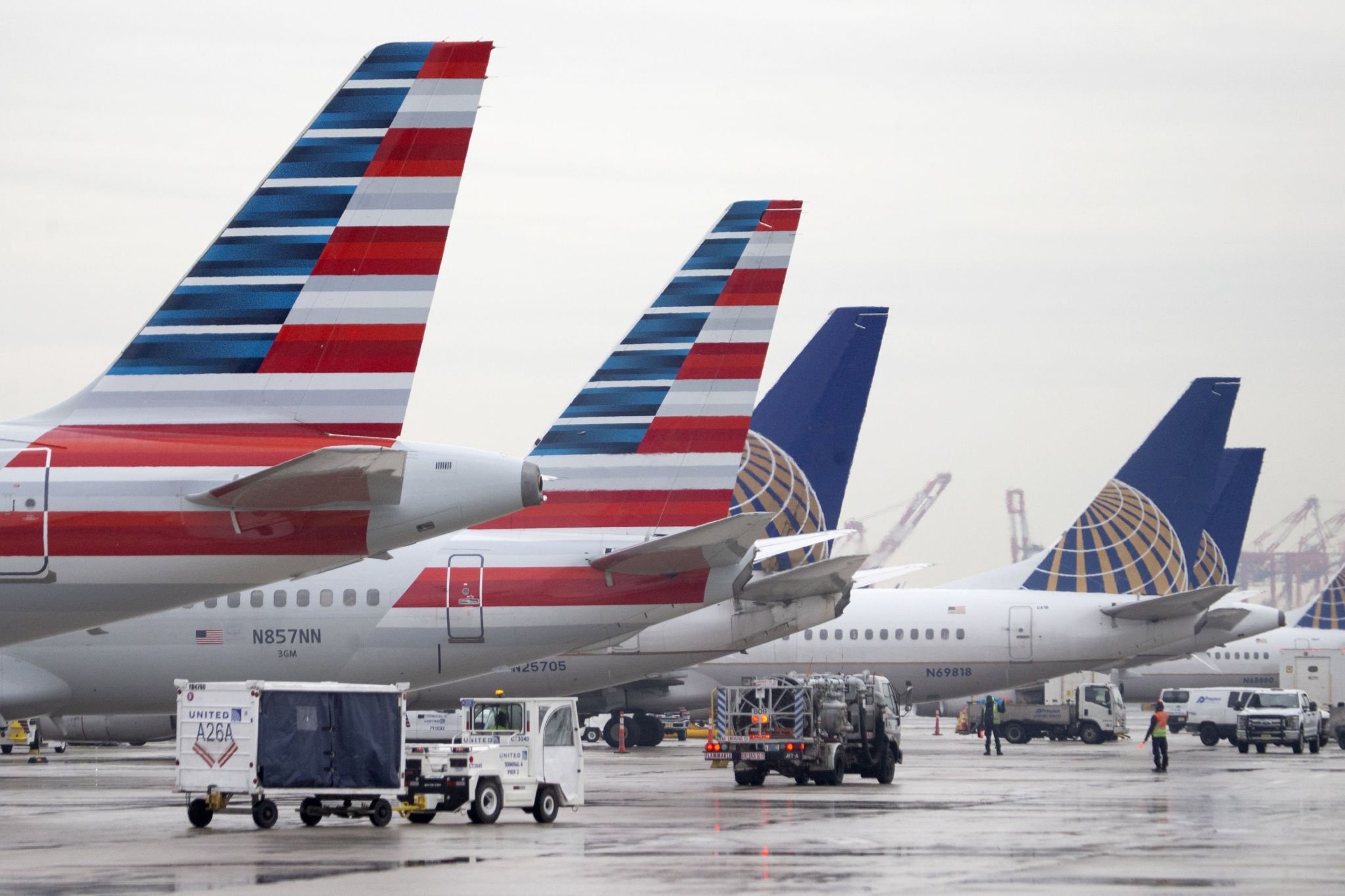 New United Airlines Pilot Contract Puts American Airlines Contract In Jeopardy