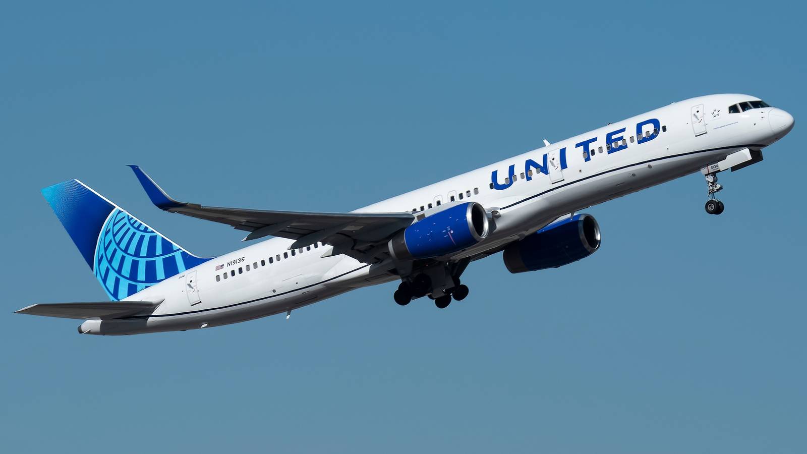 United Airlines Boosts Newark-Edinburgh To Double Daily Boeing 757 Flights