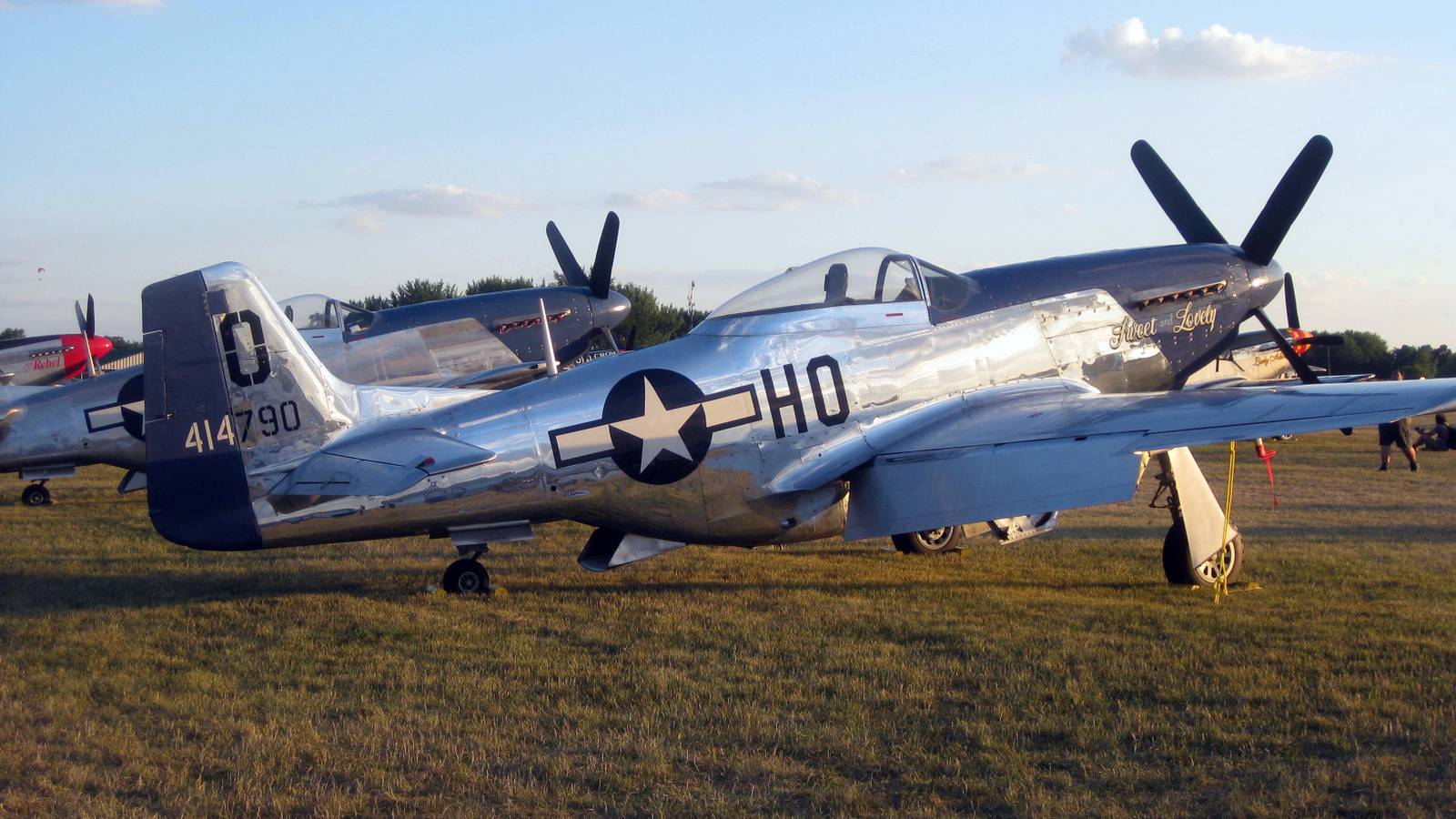 EAA AirVenture Oshkosh 2023 To Pay Tribute To Vietnam War Veterans And Aircraft