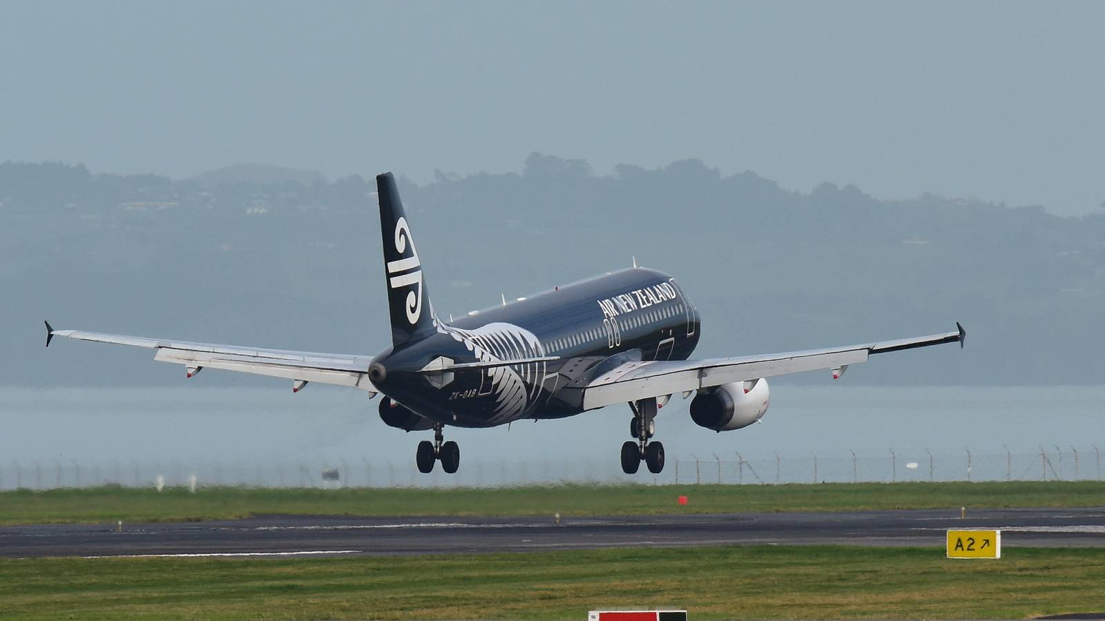Air New Zealand Anticipates Flying 200,000 Passengers This Easter
