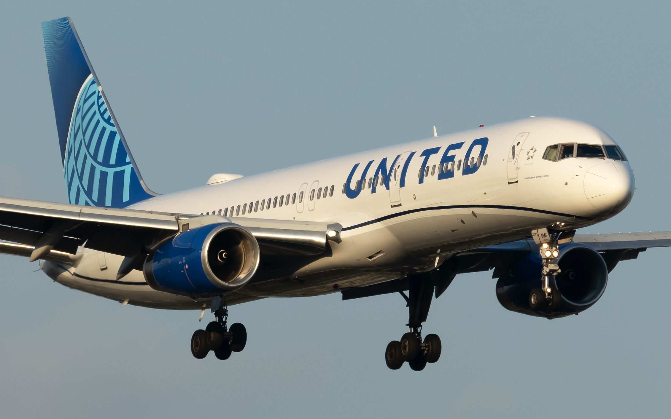 Passenger Arrested On United Airlines Flight After Stabbing Flight Attendant
