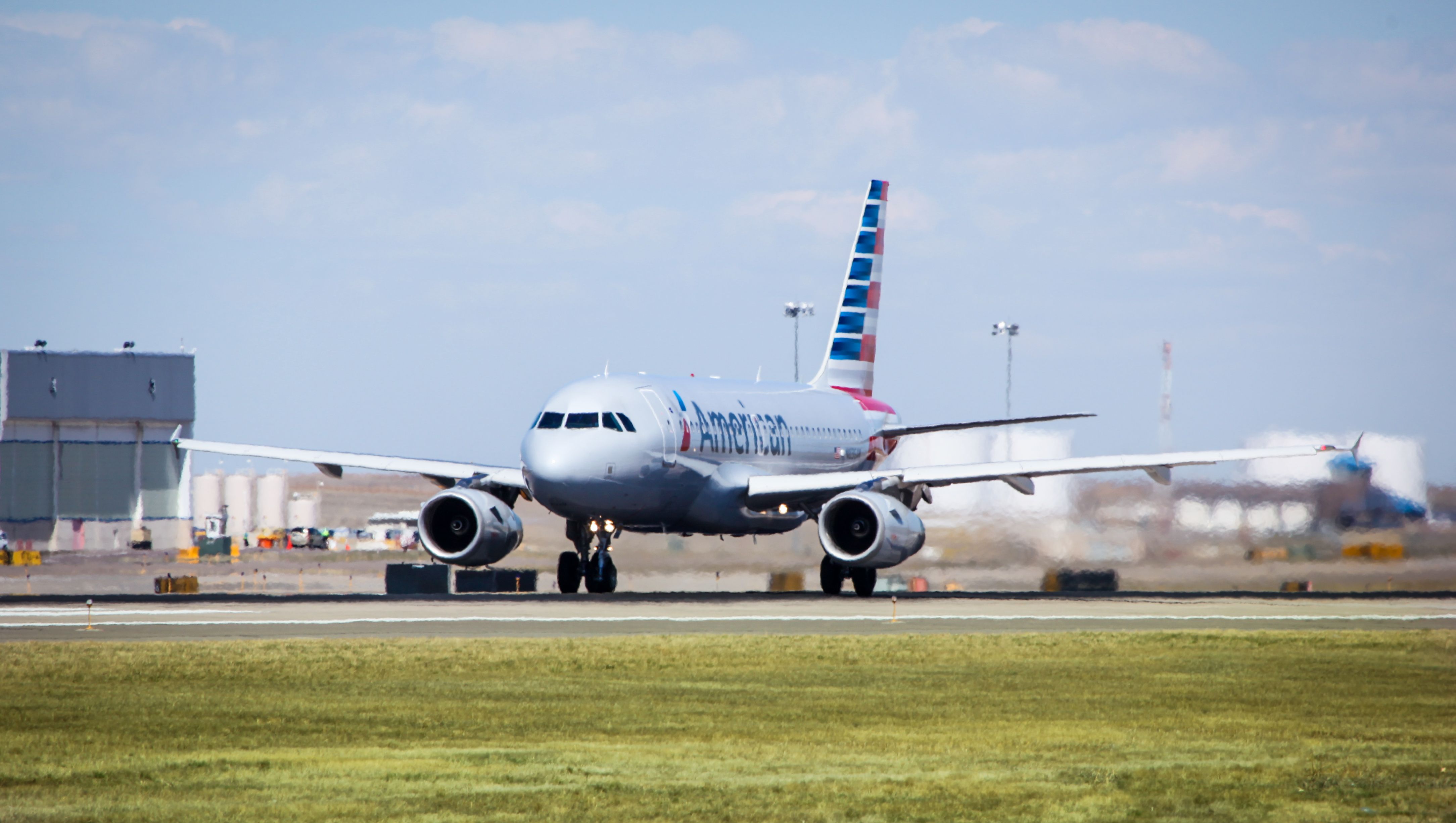 Video Shows American Airlines Baggage Handlers Mishandling Passenger Bags