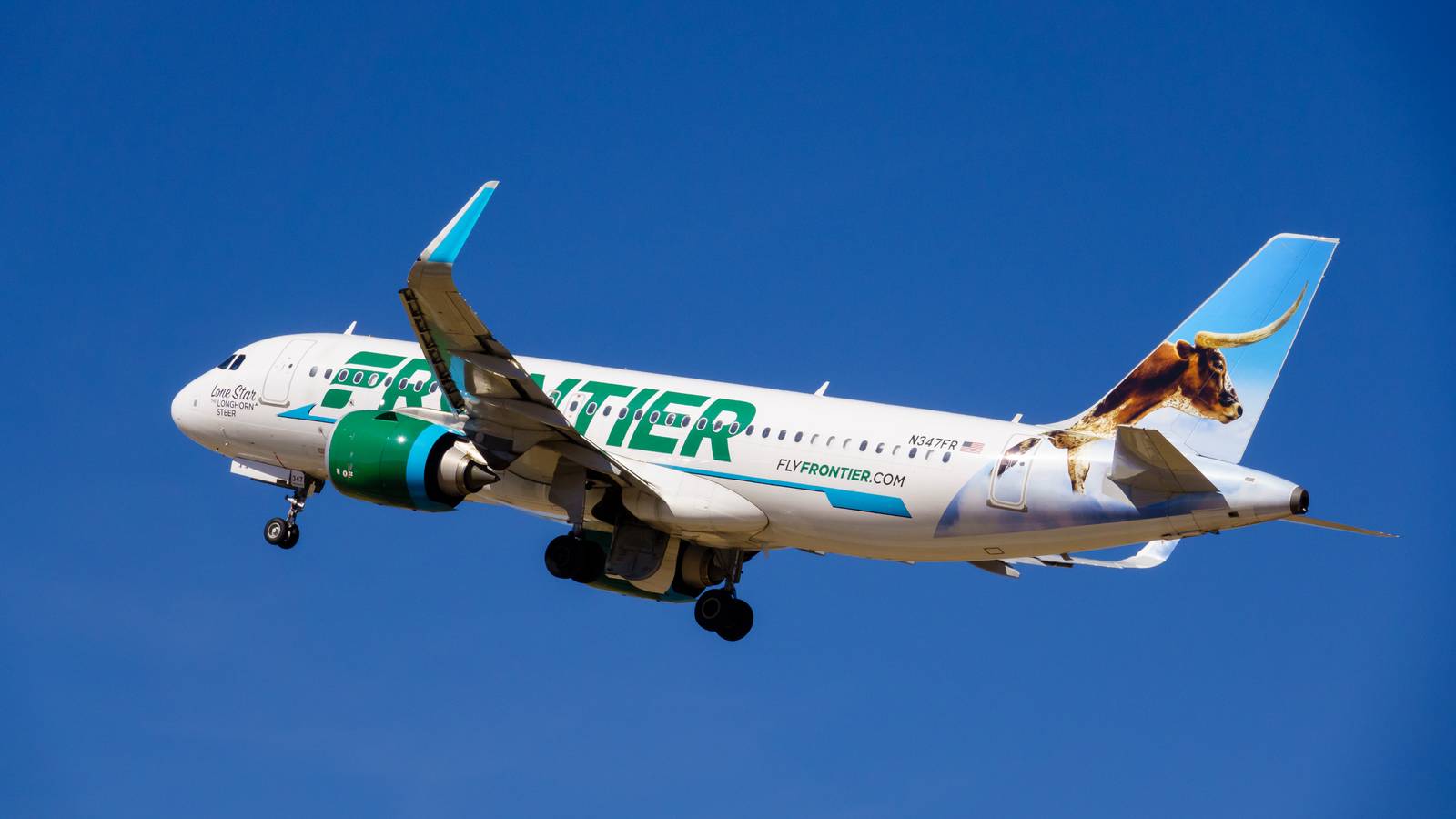 Frontier Airlines Says It Pays Bonuses To Staff Who Charge Passengers For Oversized Luggage
