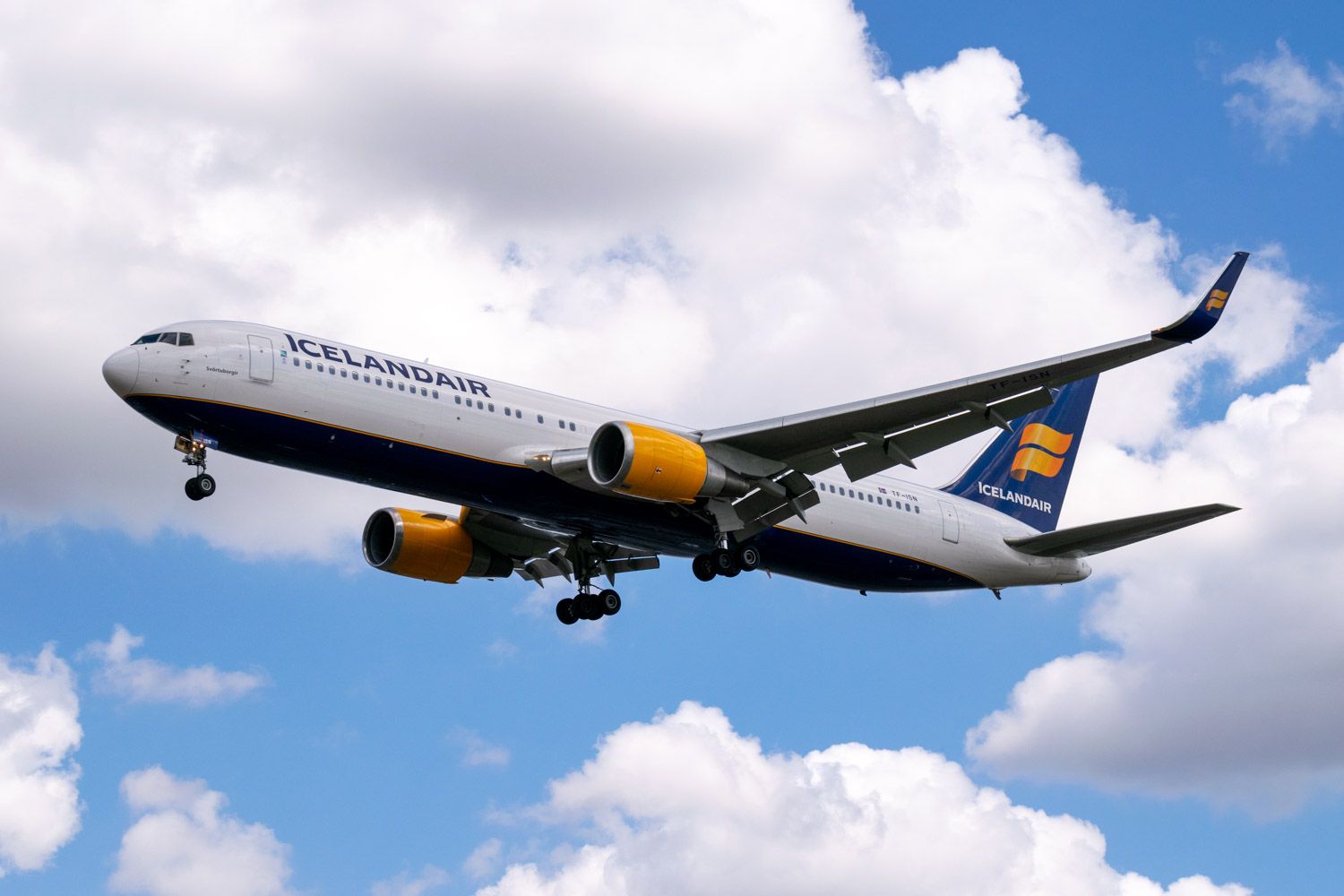 【Inflight200】Icelandair Boeing 767-300ER Interactive- Icelandair Cargo New Livery Boeing 767-300ER