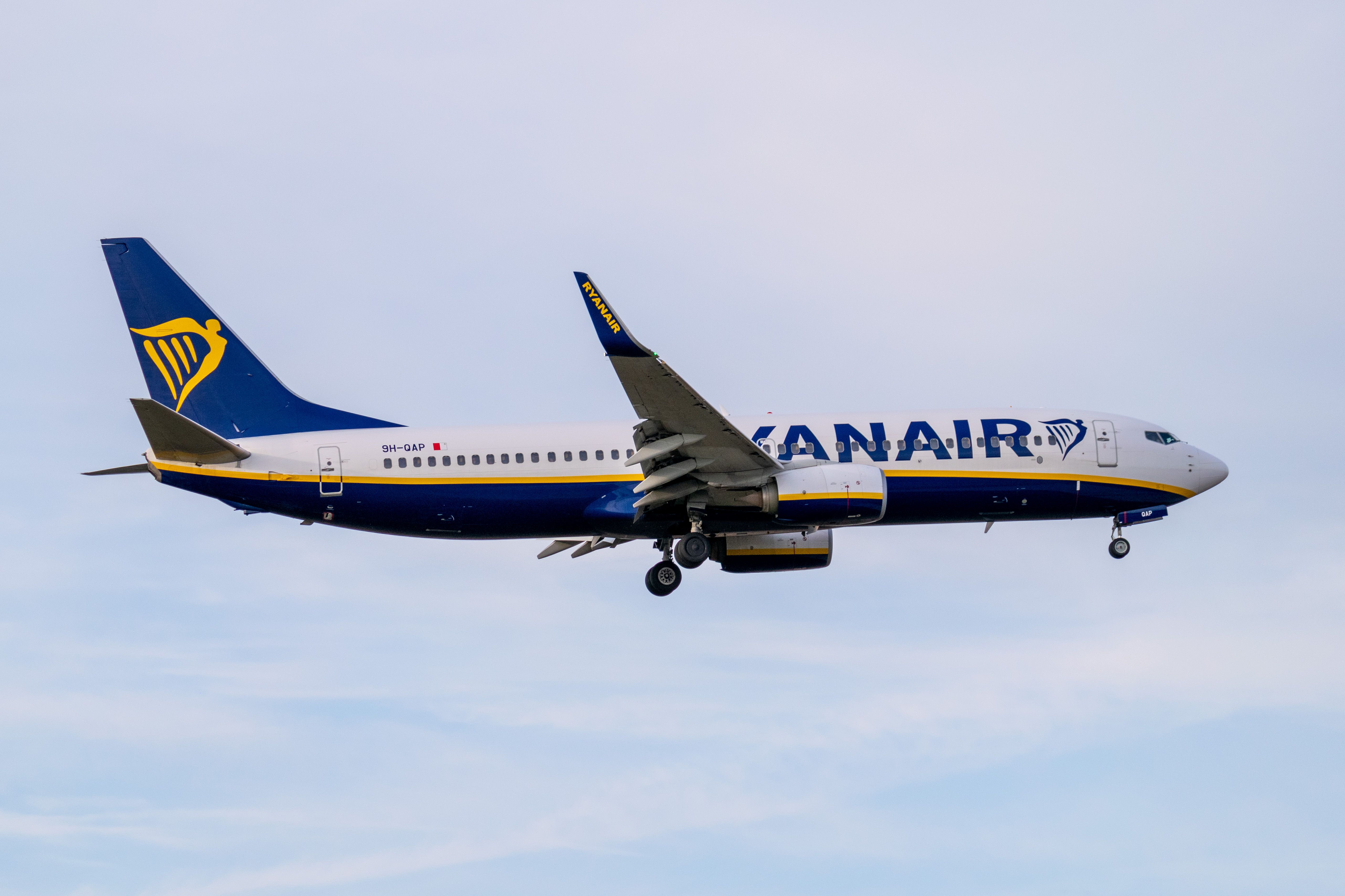 Ryanair Petitions The EU To Ensure Overflights During French ATC Strikes