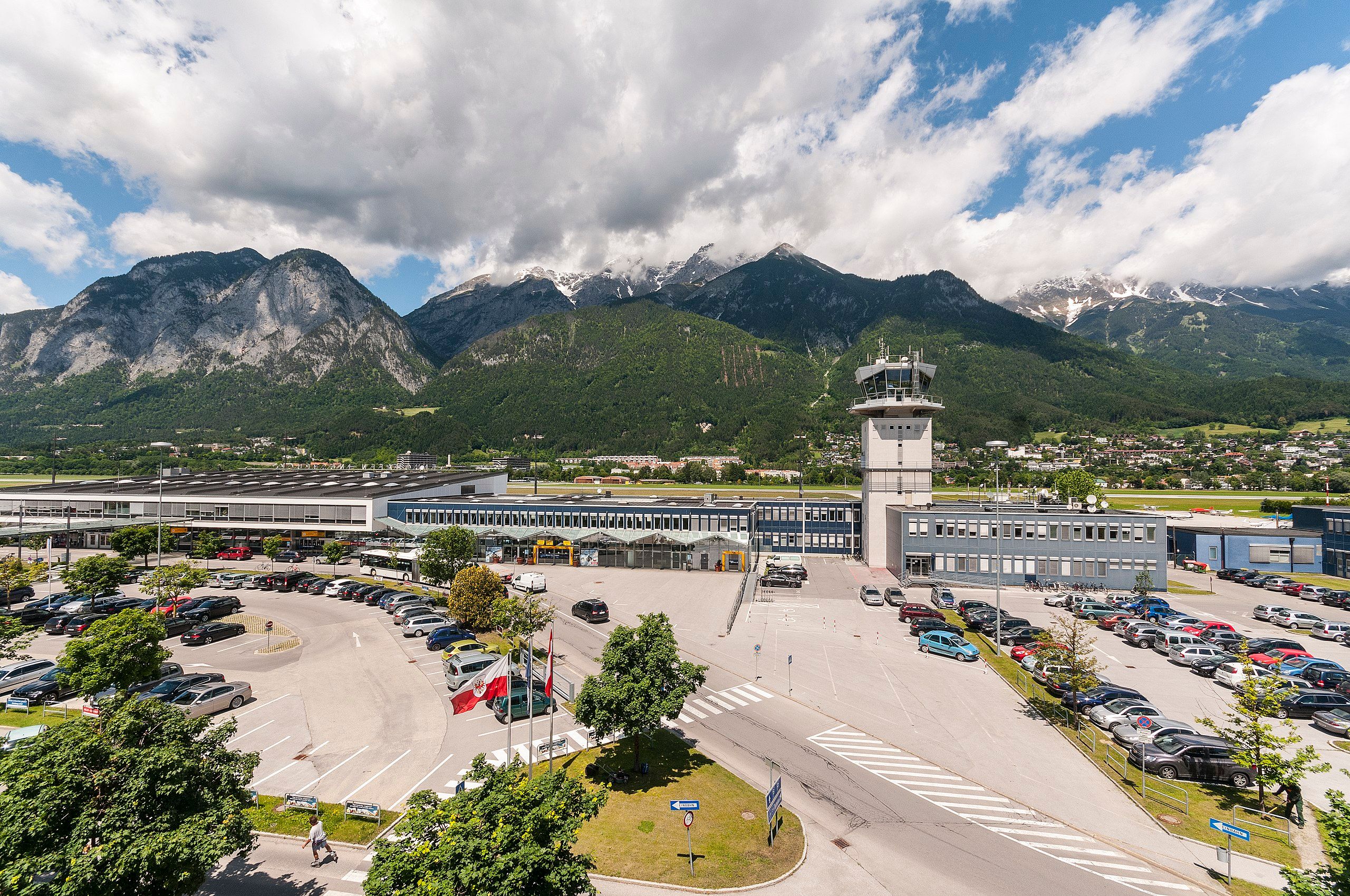 Challenging But Stunning: Innsbruck Airport & Its Mountainous Approach