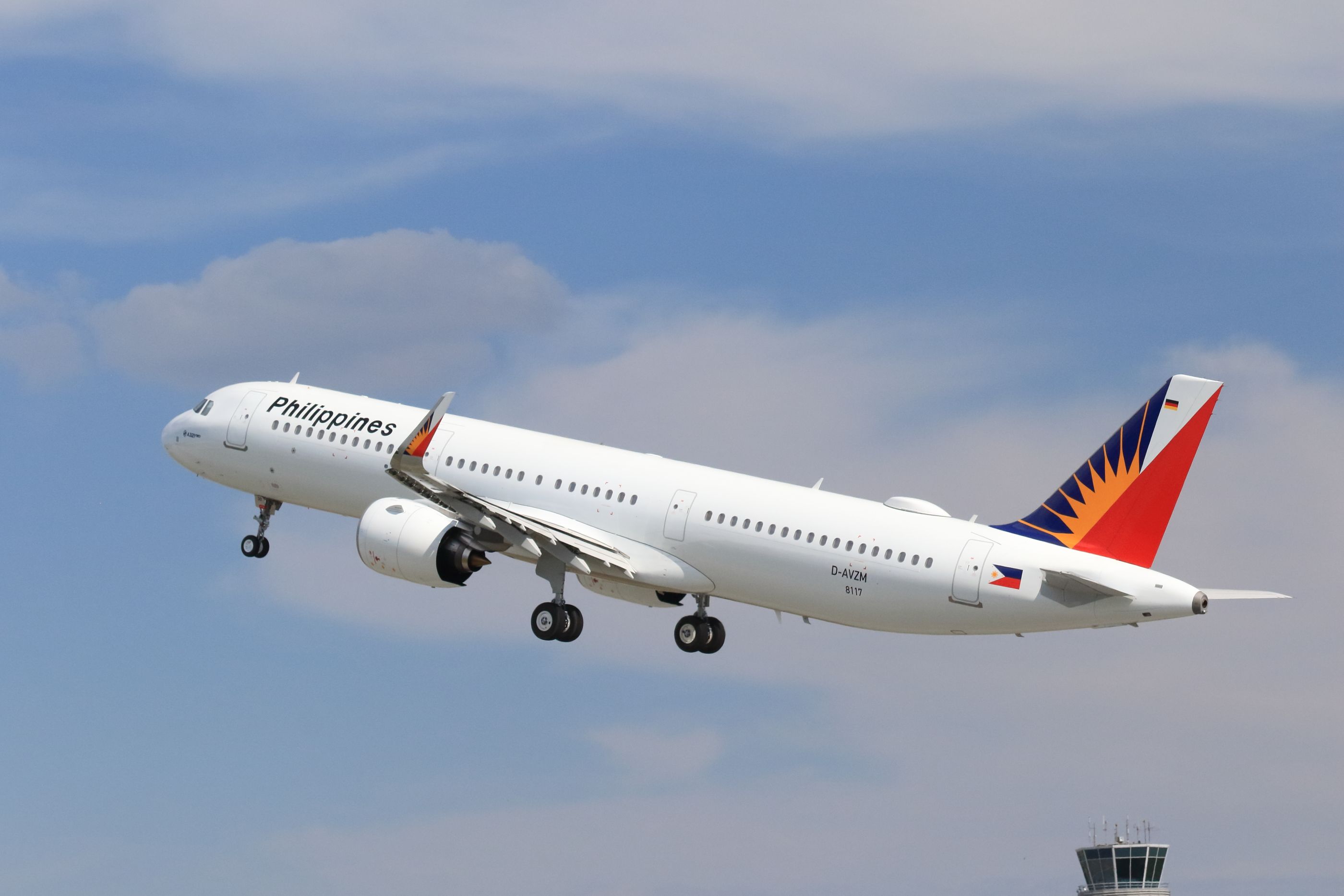 Philippine Airlines Posts Q1 $135 Million Operating Income