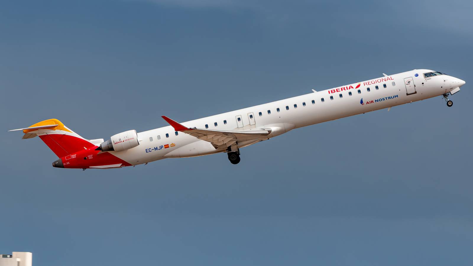 29 Active Aircraft: The Decreasing Popularity Of The CRJ-1000