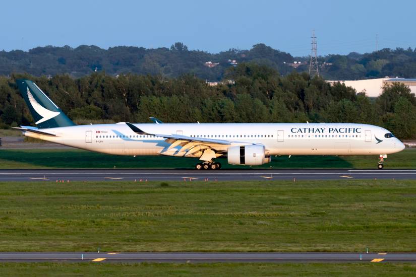 Cathay Pacific Celebrates 40th Anniversary Of First Flight To