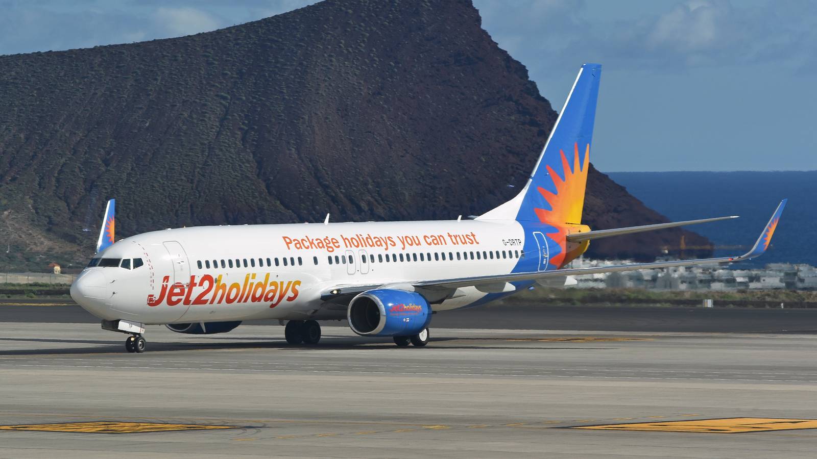 Jet2 CEO Challenges Lanzarote President's Claims Over British Travelers