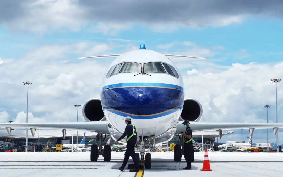 China Southern Launches Its 2nd COMAC ARJ21 Base