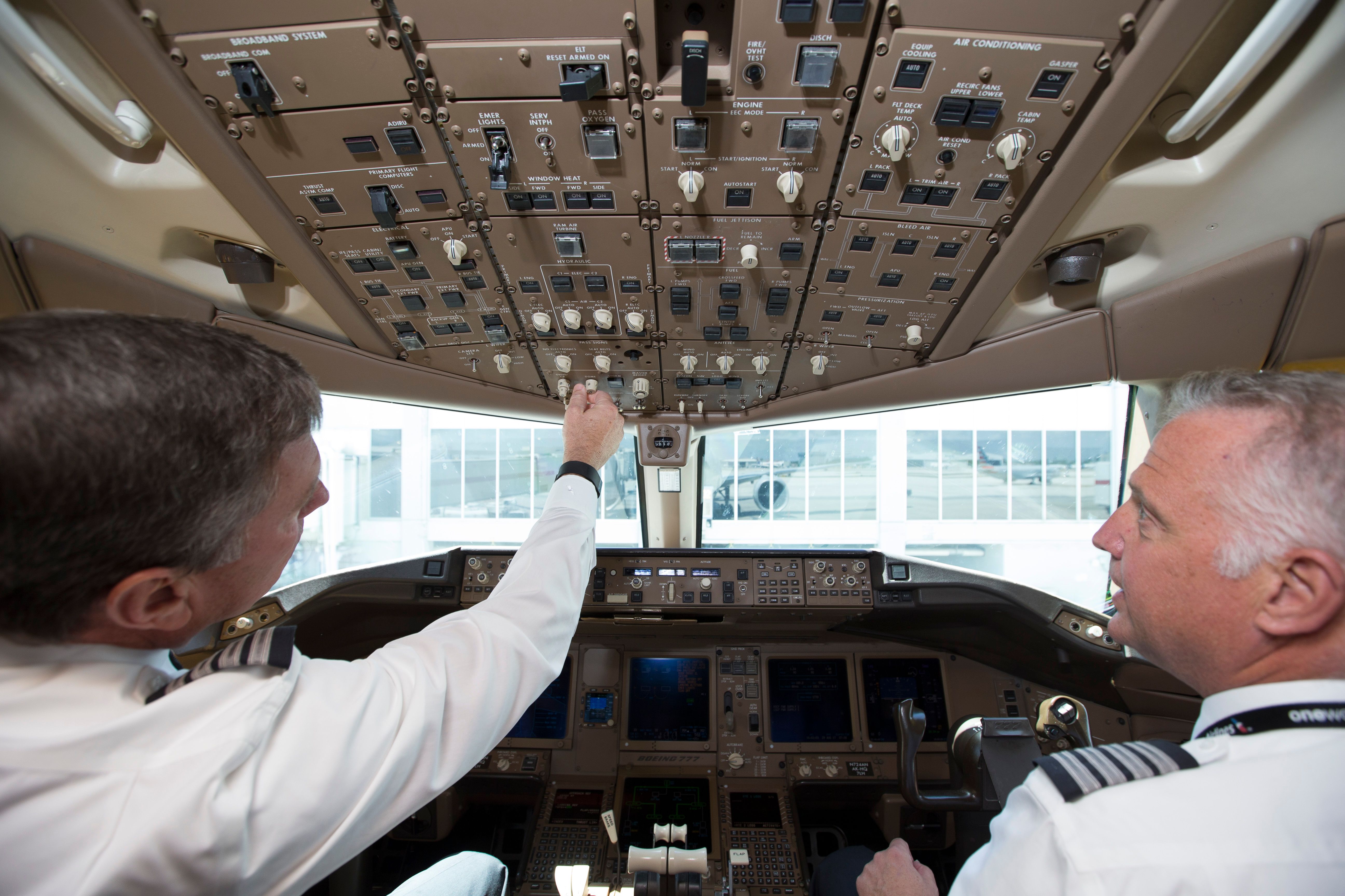United States Senators Propose To Raise Mandatory Pilot Retirement Age