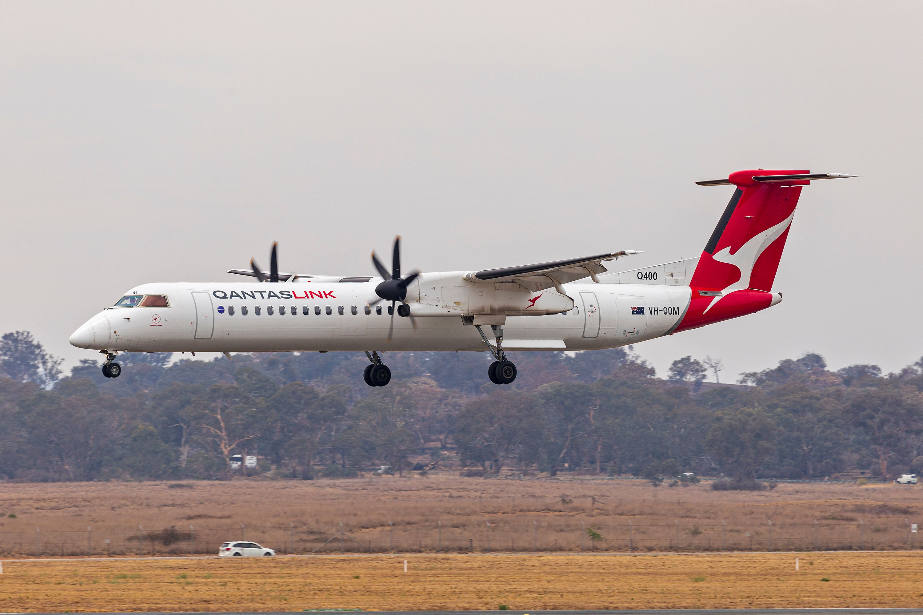 Qantas Strife On Dash 8 Regional Routes In South Australia
