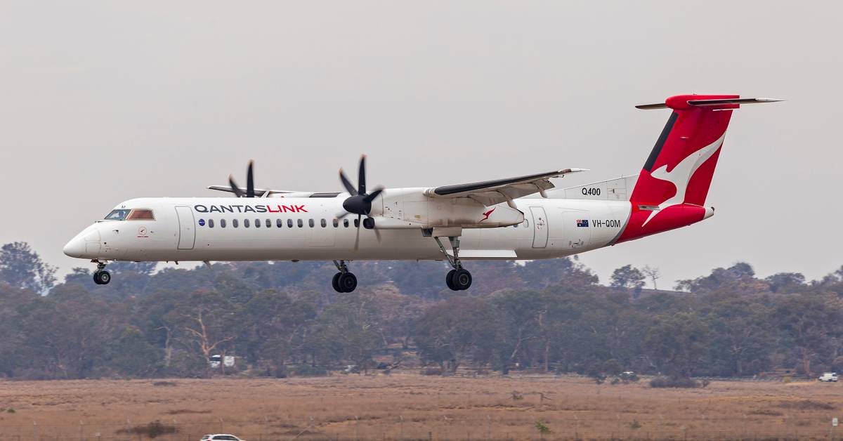qantaslink_-vh-qom-