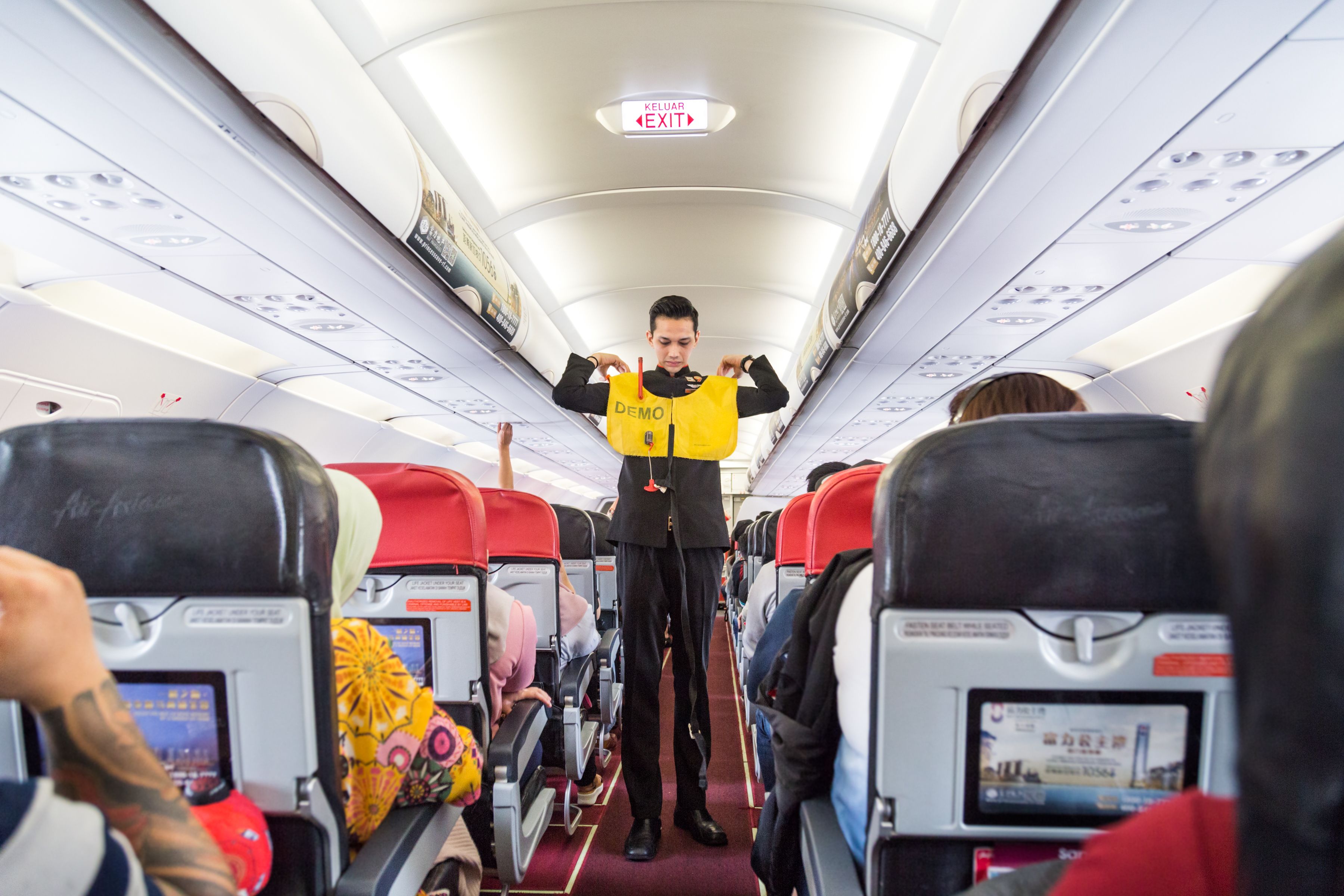 Onboard Safety Demonstrations: Which Languages Must They Be Conducted In?