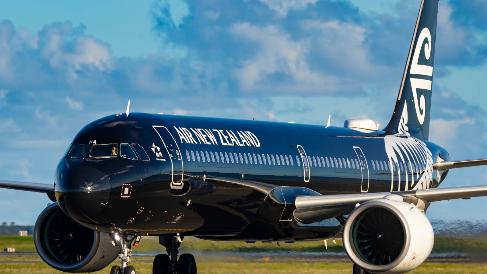 Air New Zealand Airbus A320 Diverts To Christchurch Amid Mechanical Issue
