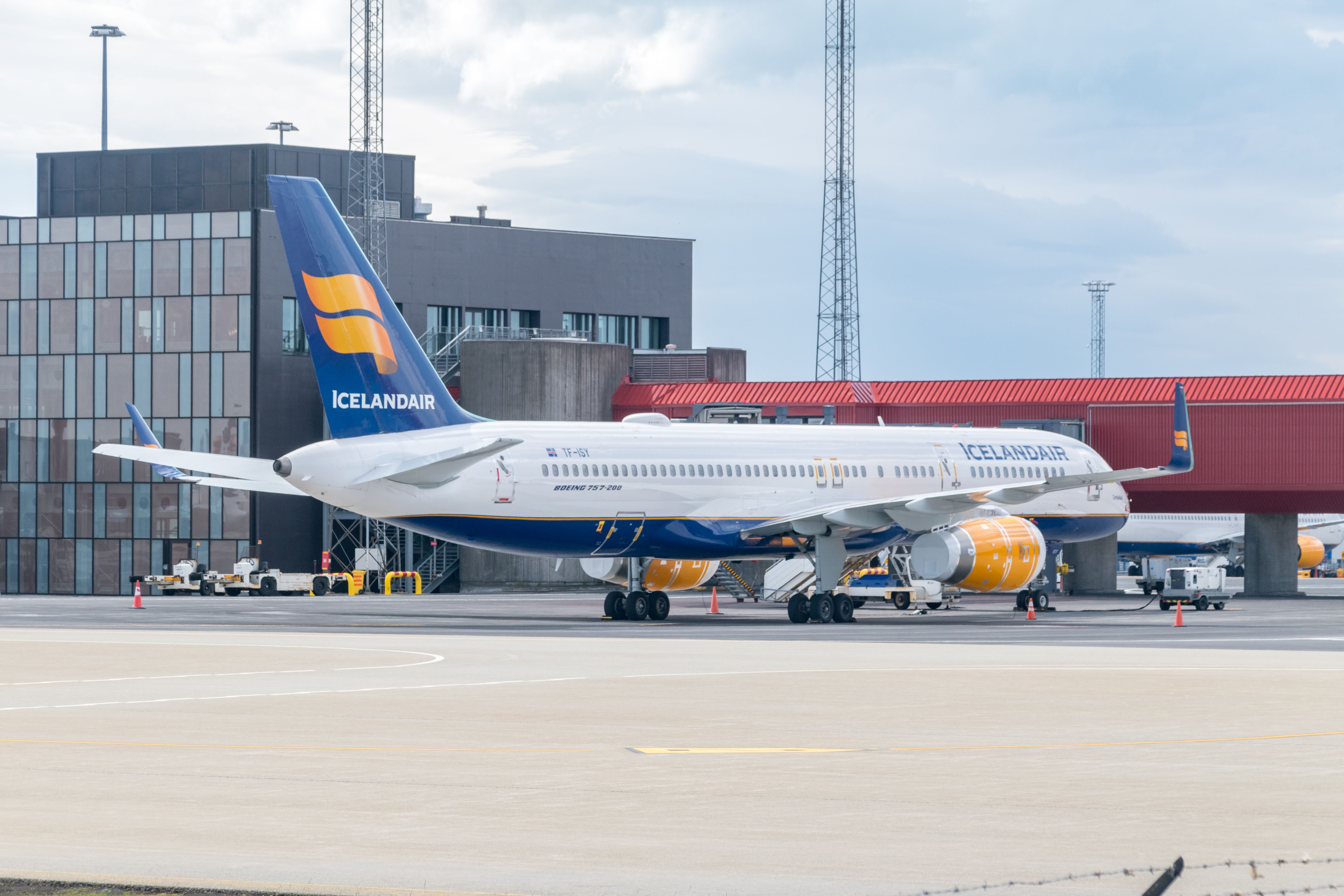 Keflavik International Vs Reykjavik Airport: How Do The Facilities Compare?