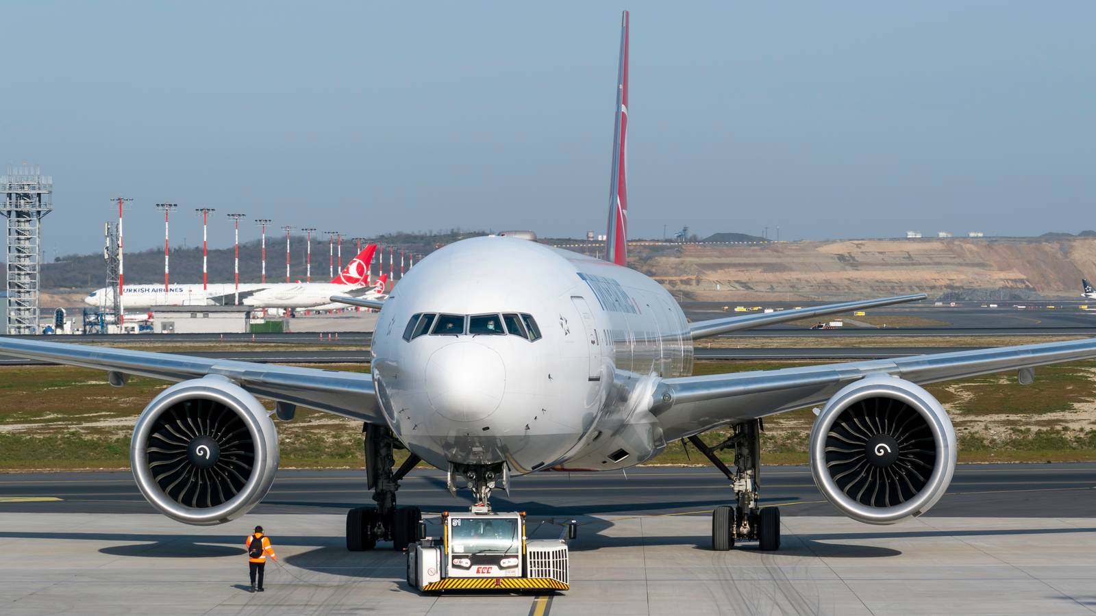 Turkish Airlines Opens Football-Themed Exhibition In Its Istanbul Business Class Lounge
