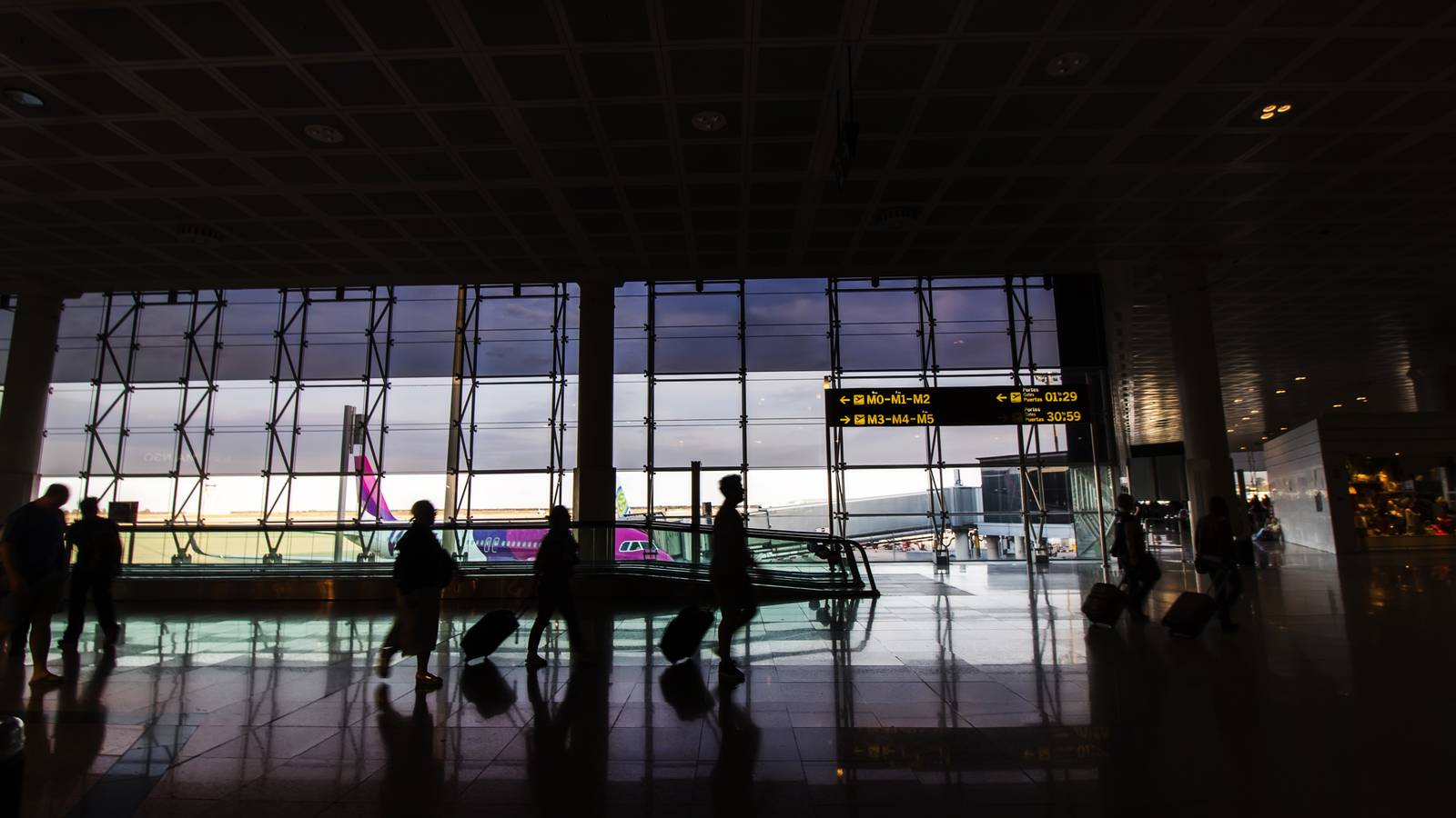 Which Airlines & Airports Have Marked Earth Hour Over The Years?