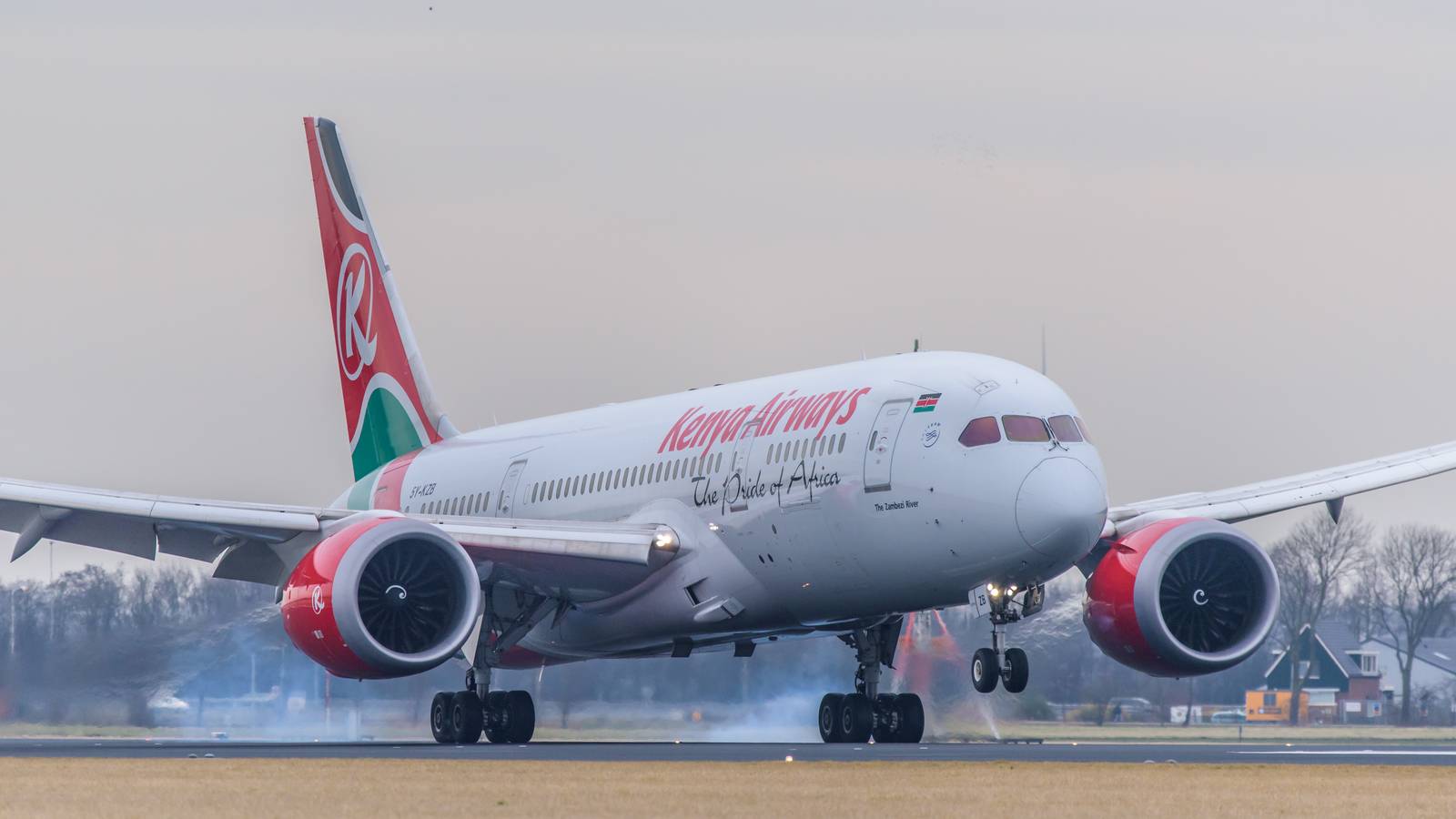 Kenya Airways Blames Boeing For 787 London Heathrow Diversion