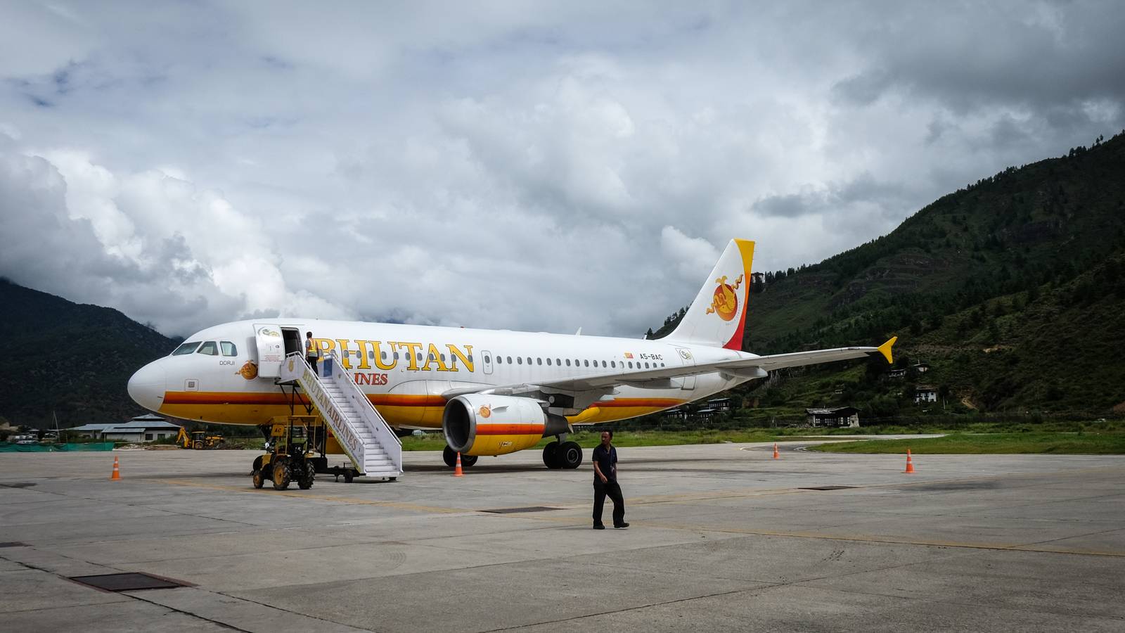 Bhutan Airlines Launches 'Bring Your Own Device' Inflight Entertainment