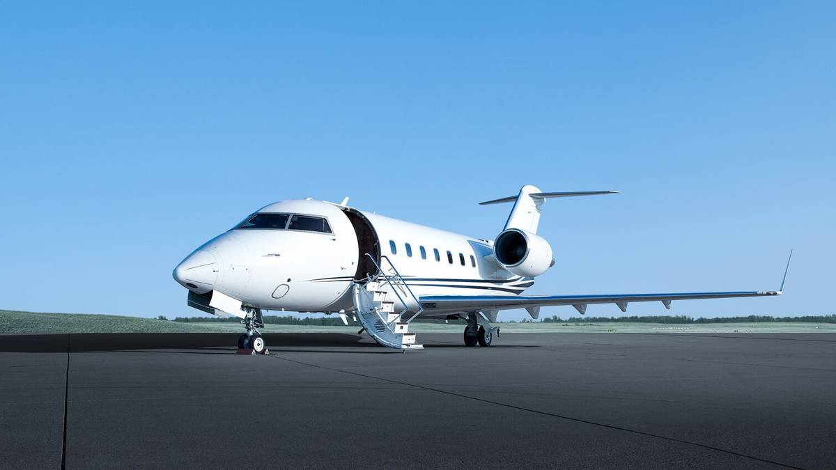 Luxury Amenities On Private Jets: From Fine Dining To Spa Service