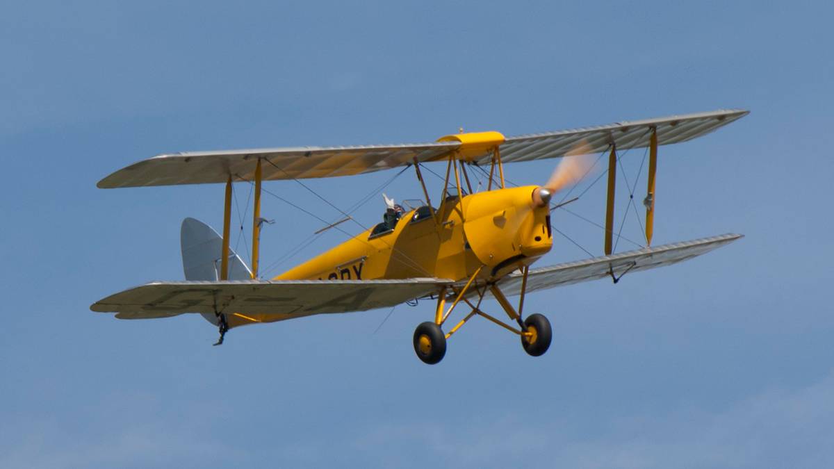 How Loftia Elnadi Became Egypt's First Female Pilot