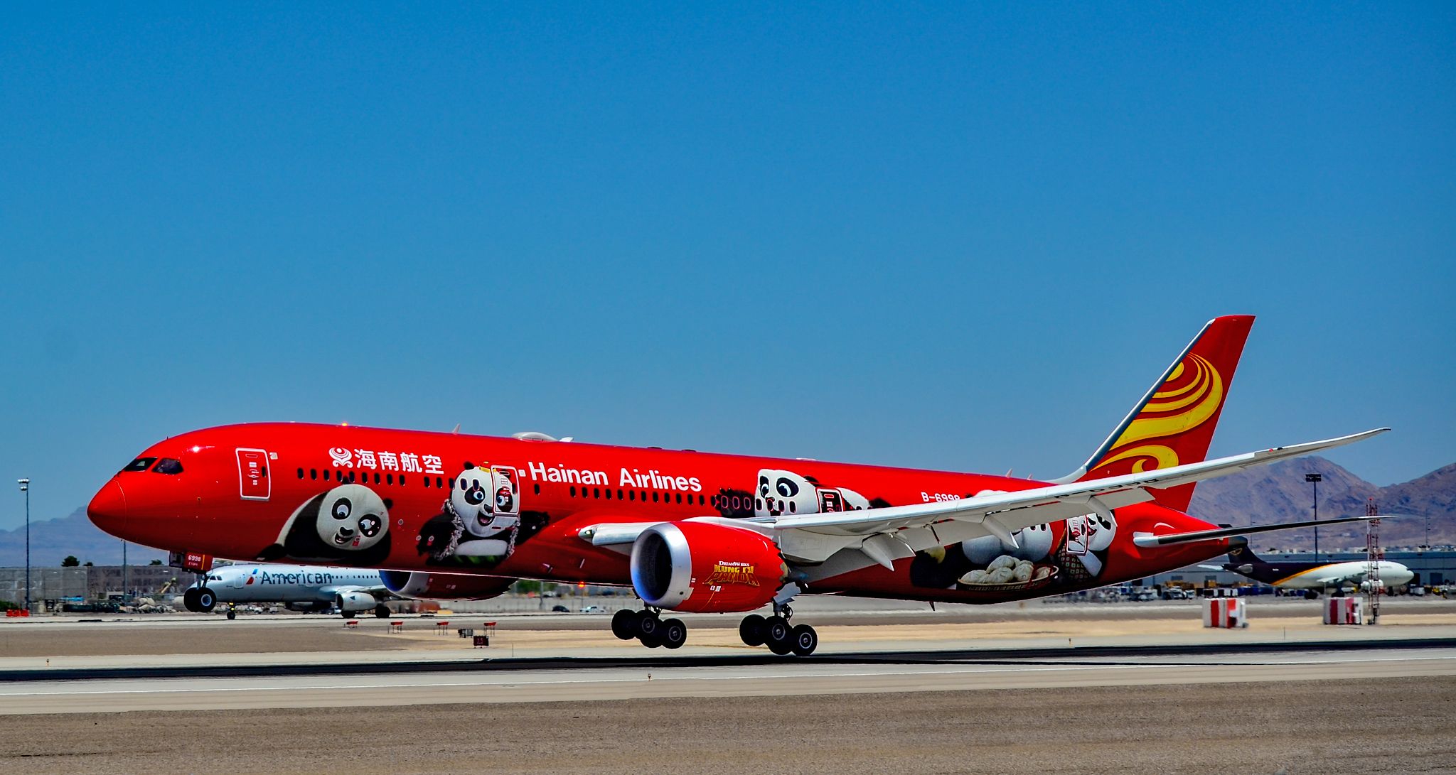 パンダモデル●新 Haian AIR LINE／ Boeing787 The Story Of Hainan Airlines' Kung Fu Panda Livered Boeing 787s