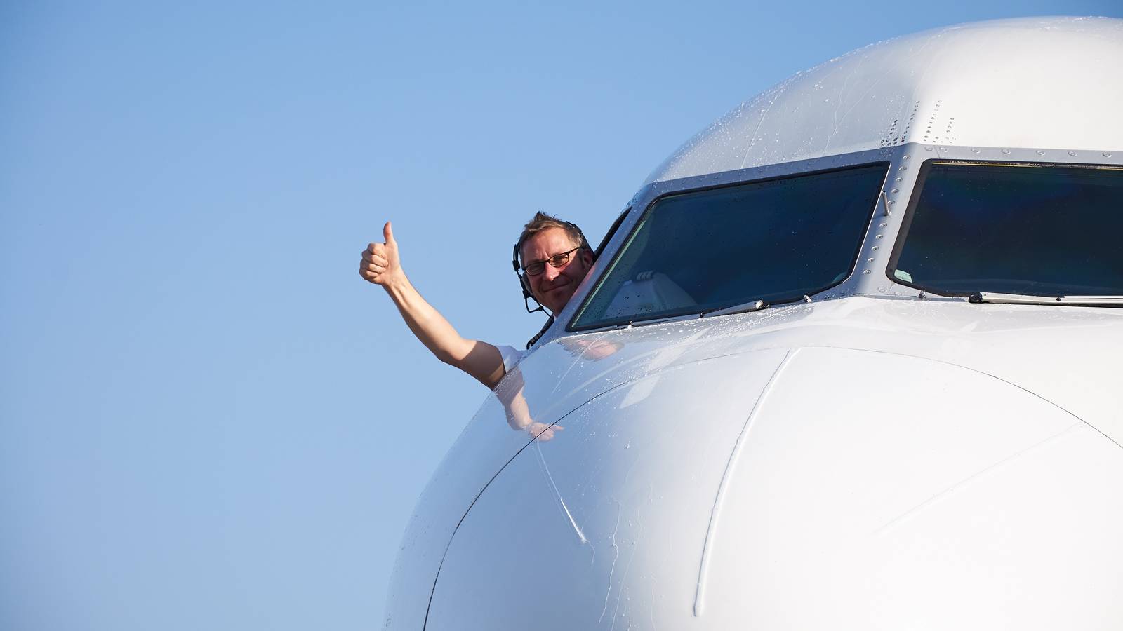 Romania’s Dan Air To Begin Airbus A320 Flights On June 1st