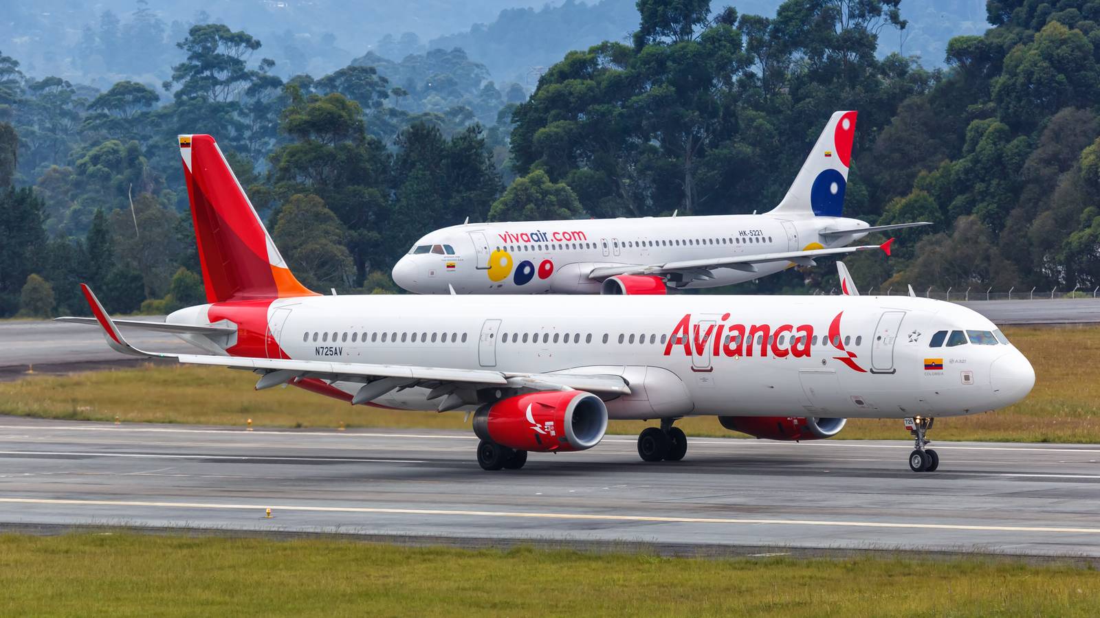 Avianca Requests Temporary Solutions To Launch Merger With Viva: LATAM Opposes