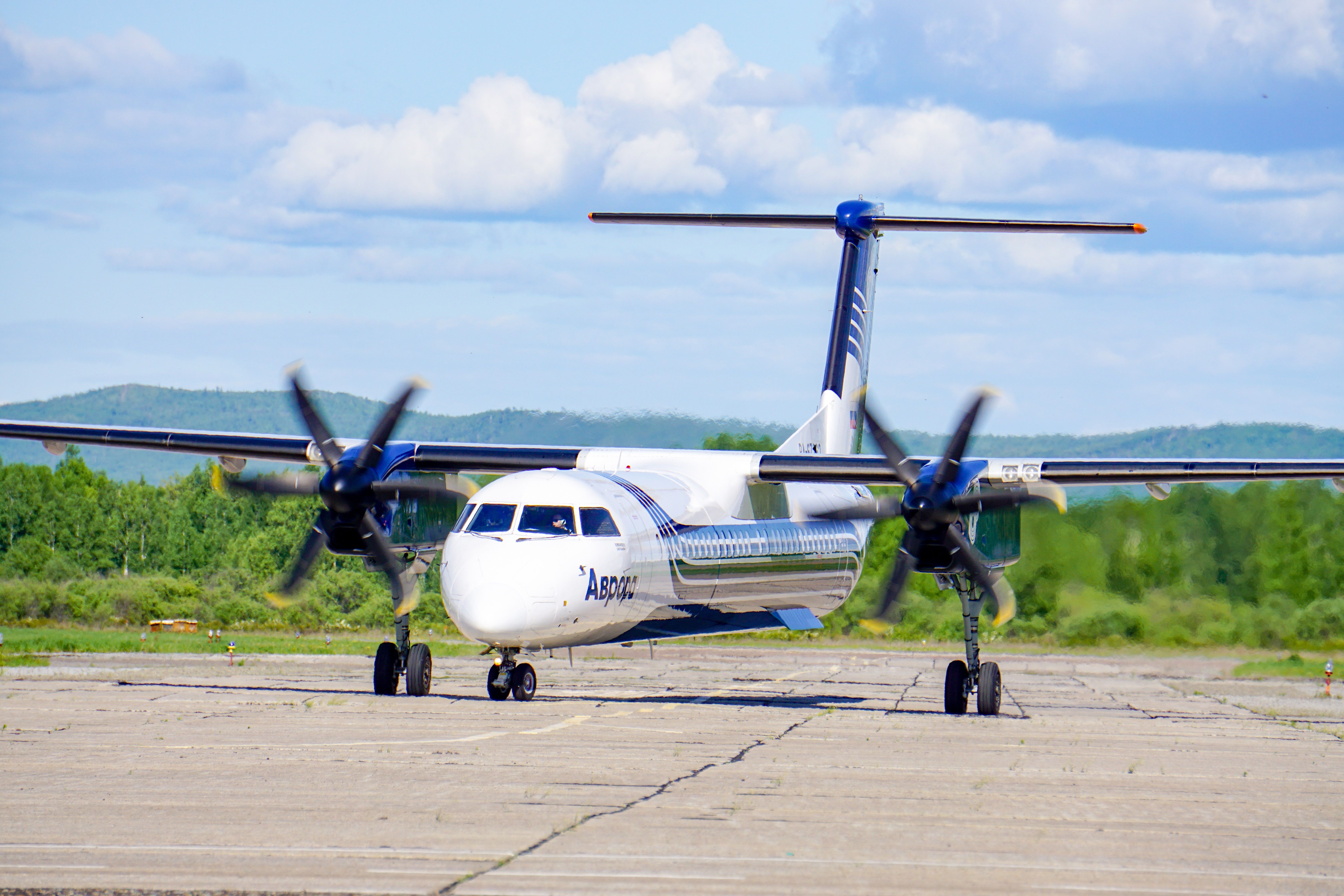 The World's Longest Dash 8 Q400 Routes Is Longer Than 4 Hours