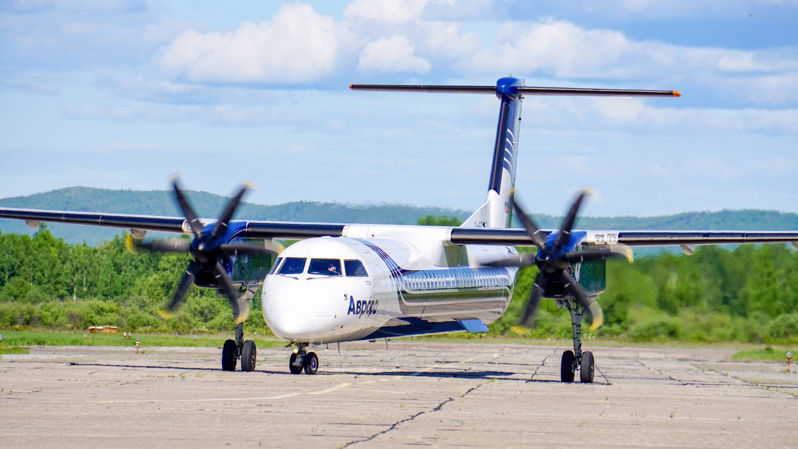 The World's Longest Dash 8 Q400 Routes Is Longer Than 4 Hours