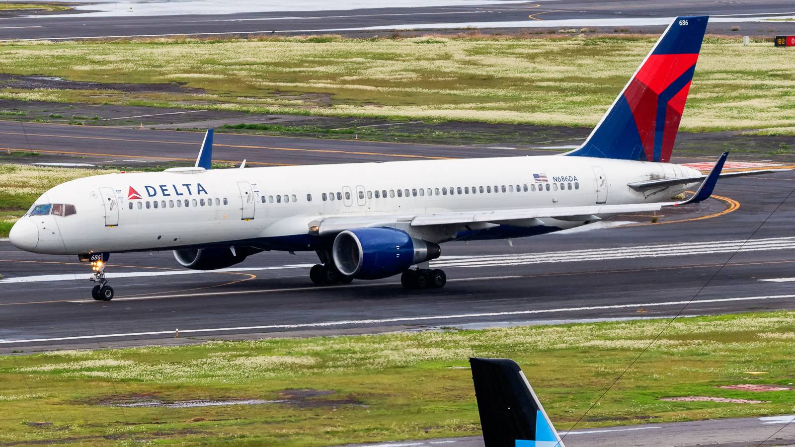 Aeromexico Boeing 737 And Delta Air Lines 757 Collide In Mexico City