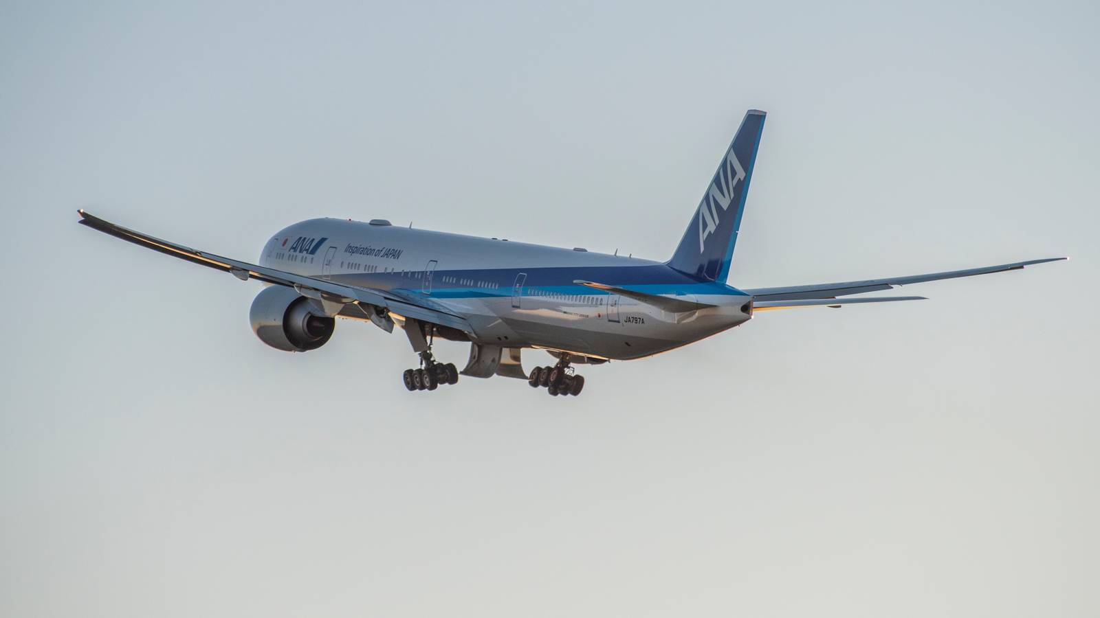 How Much Time Can Flights Make Up After Delayed Departures?
