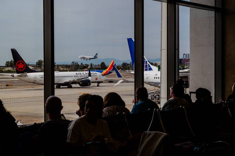 Photo of aircraft at John Wayne Airport