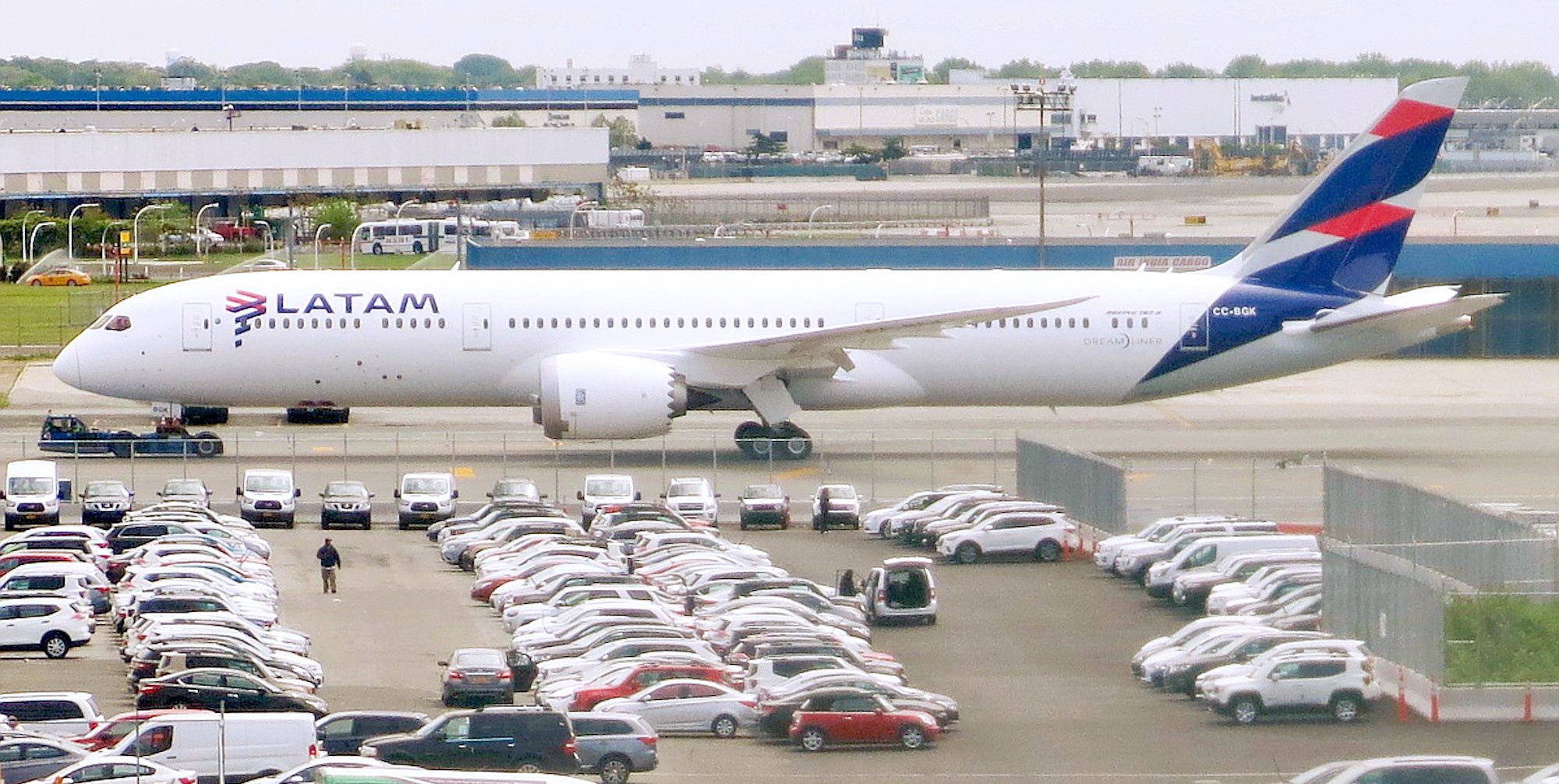 Looking Back: Boeing Repeatedly Burned By Outsourcing