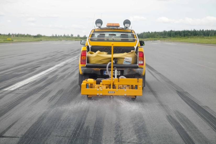 How Is A Runway's Condition Assessed & Reported?