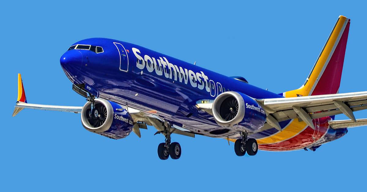 n8707p_southwest_boeing_737_ma